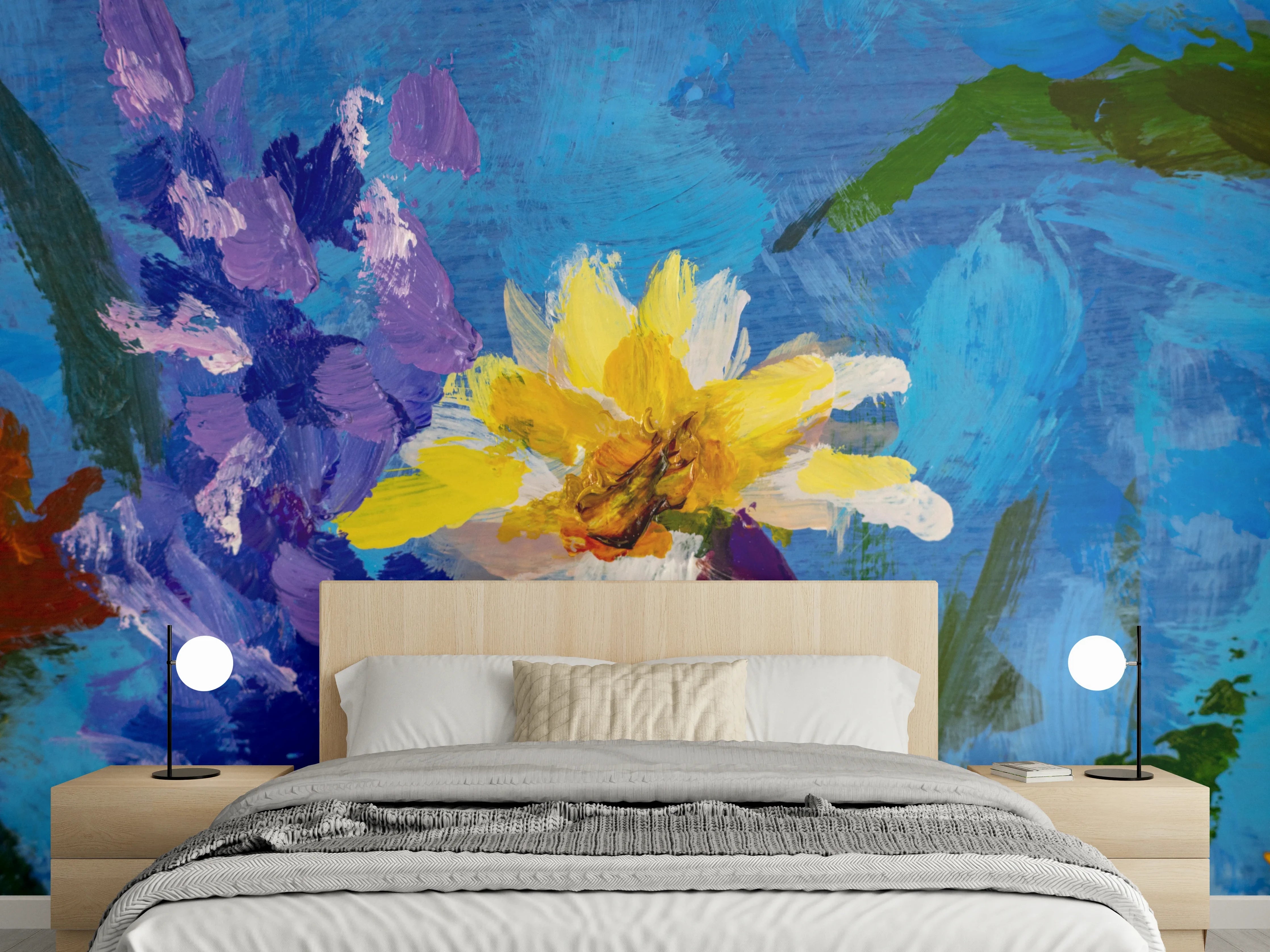 Wandverkleidung Schlafzimmer - Blumenmalerei auf blauem Hintergrund
