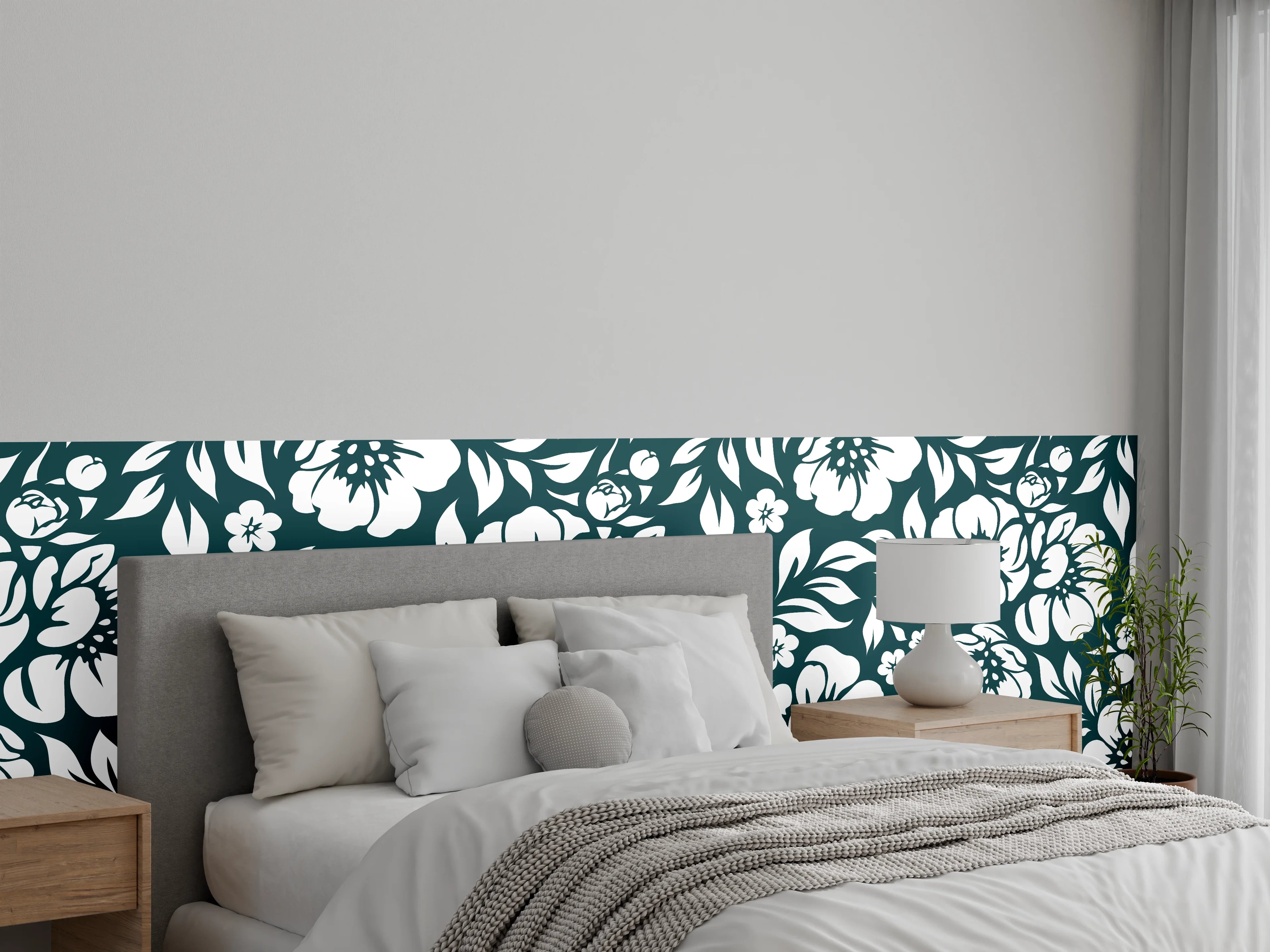 Wandverkleidung Schlafzimmer - Blumenmuster in Dunkelblau und Weiß
