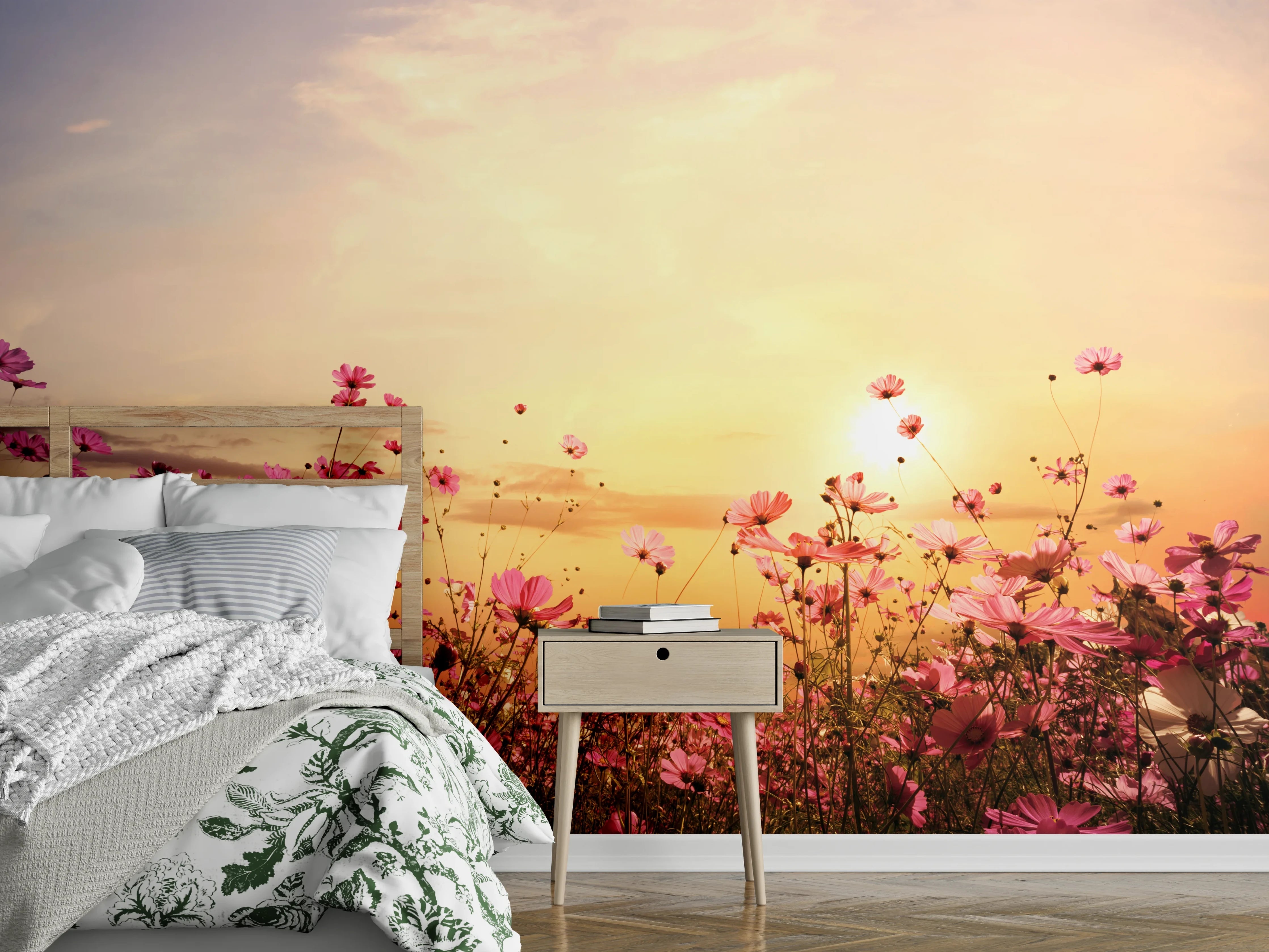 Wandverkleidung Schlafzimmer - Blumenwiese bei Sonnenuntergang Panorama