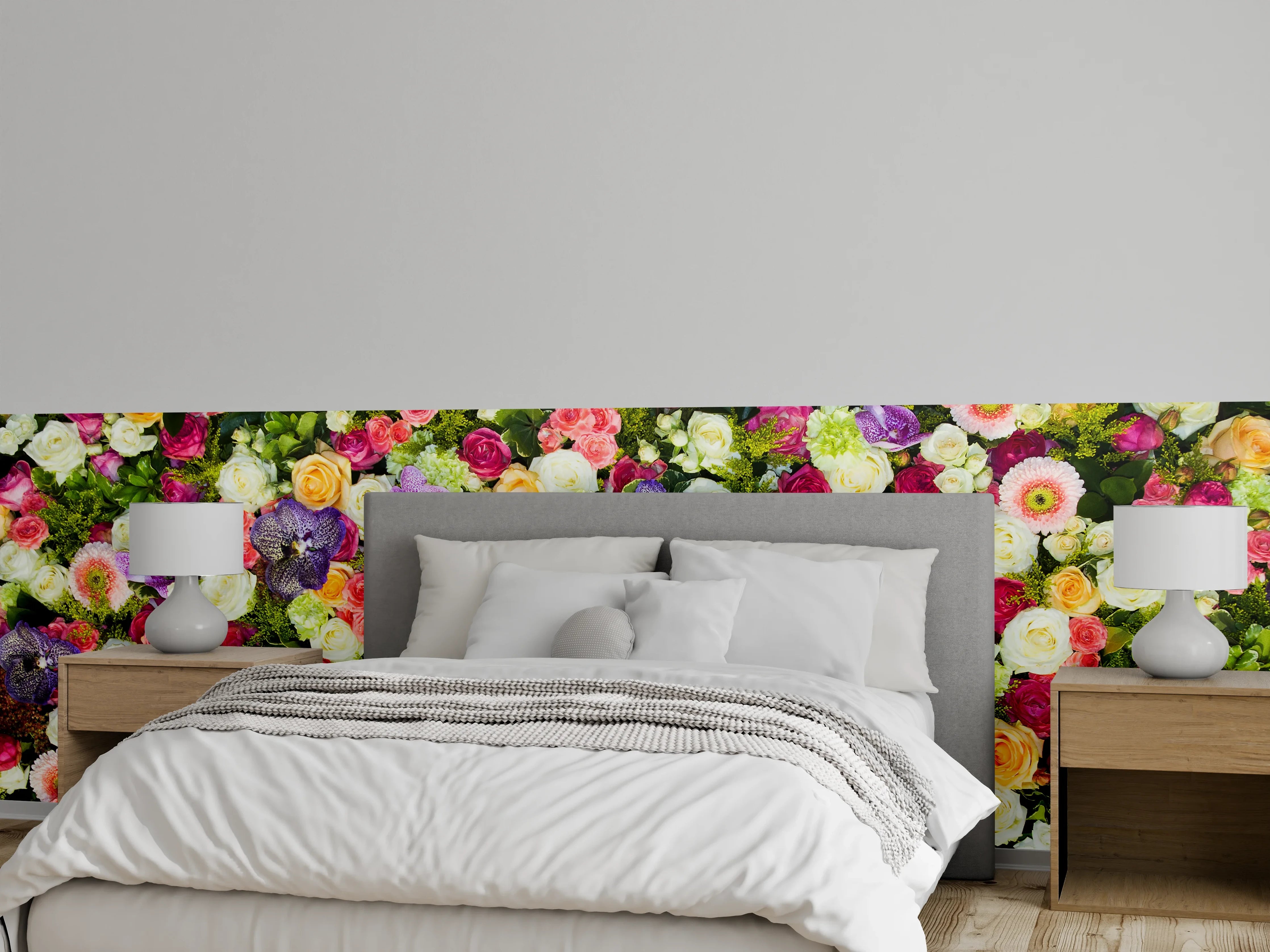 Wandverkleidung Schlafzimmer - Bunte Blumenwand: Frühlingshafte Blütenpracht