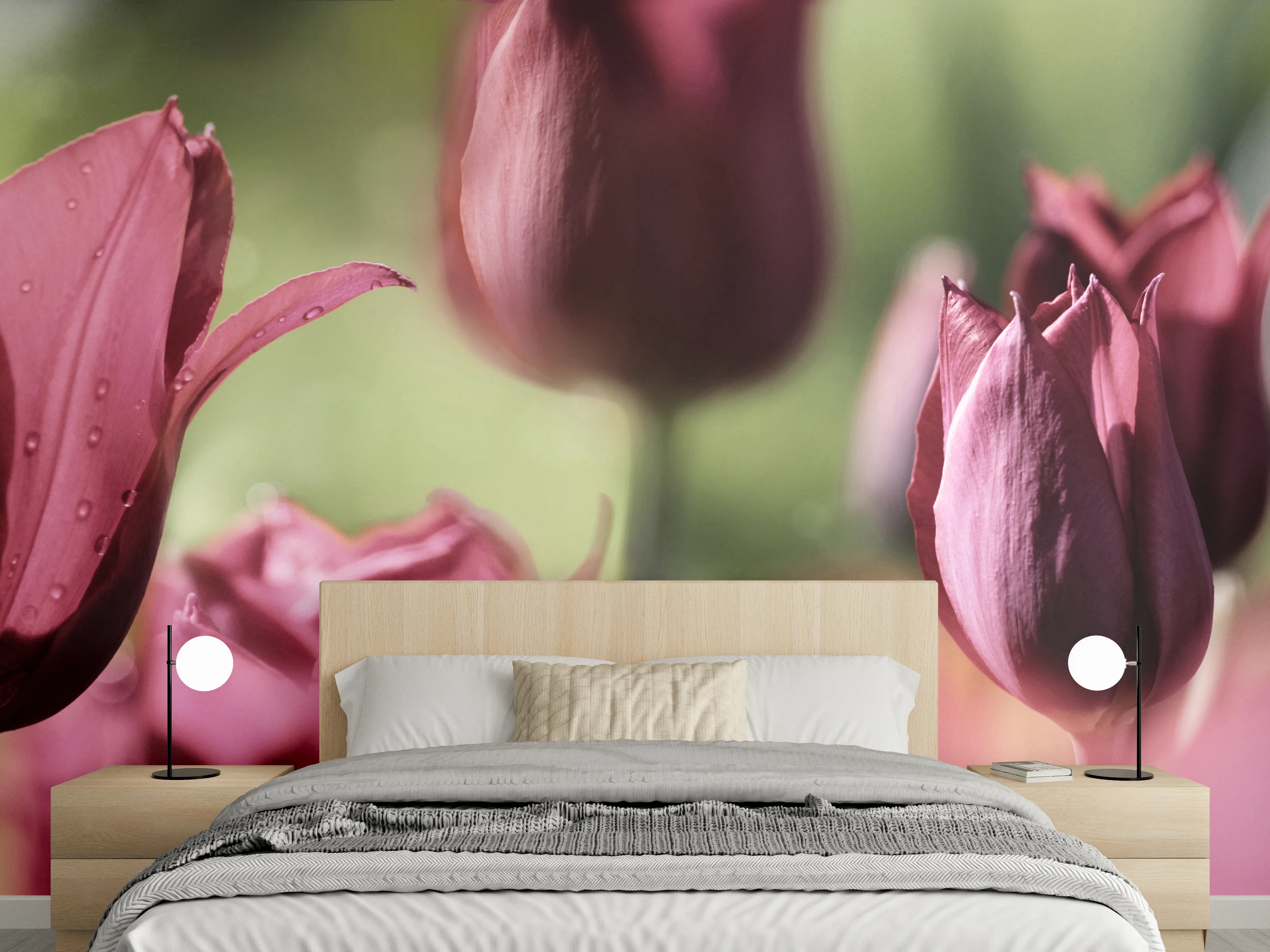 Wandverkleidung Schlafzimmer - Dunkelrosa Tulpen