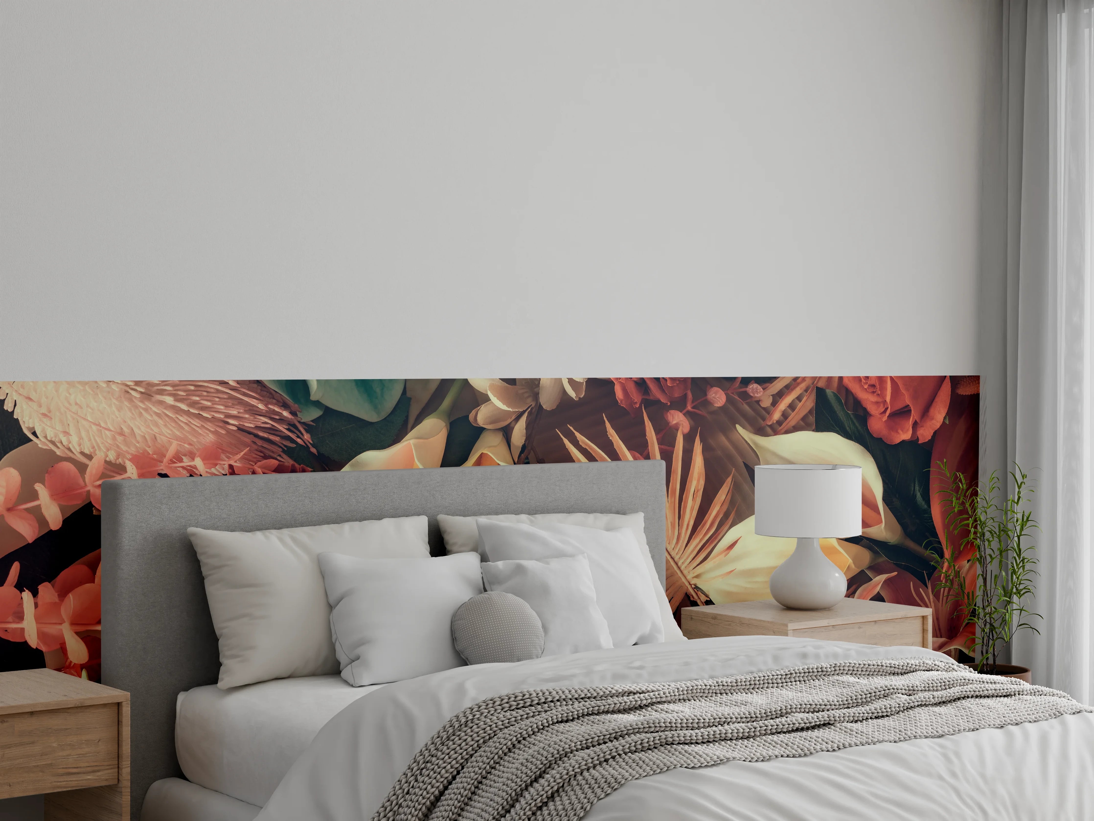 Wandverkleidung Schlafzimmer - Exotische Blumenpracht mit Palmenblättern
