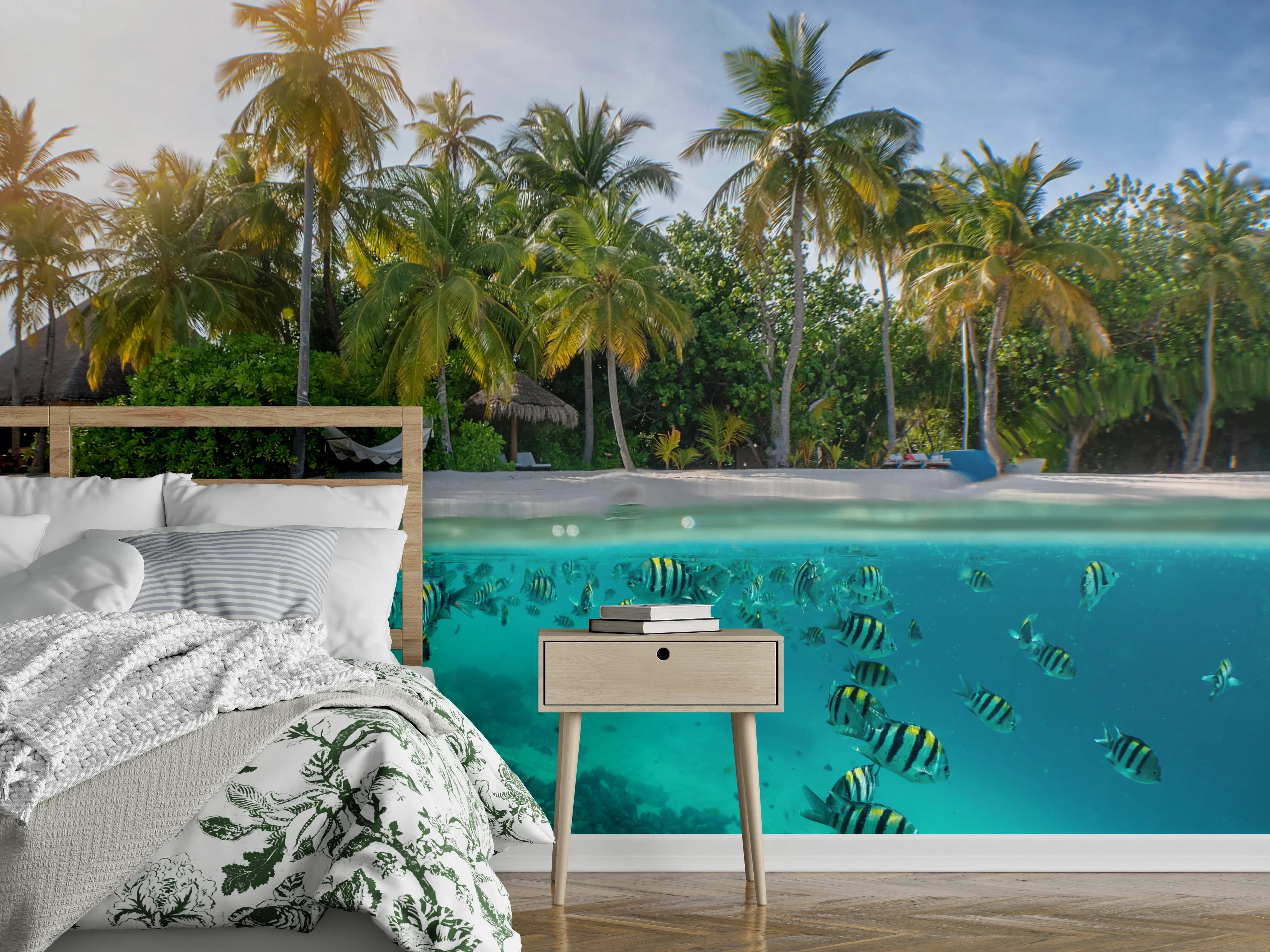 Wandverkleidung Schlafzimmer - Exotischer Südsee-Strand mit Fischen