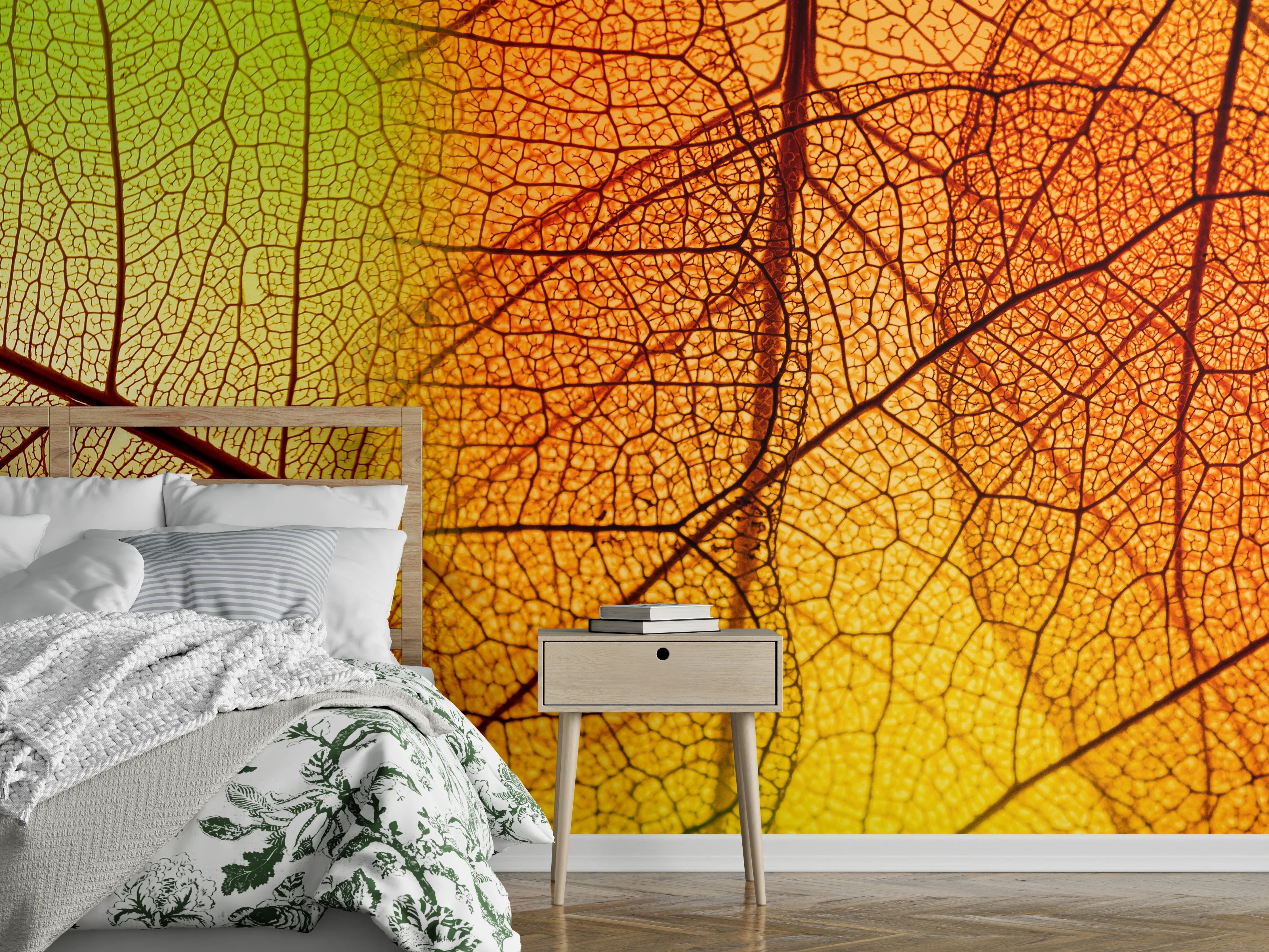 Wandverkleidung Schlafzimmer - Farbenfrohe Blätterstruktur als Wanddeko