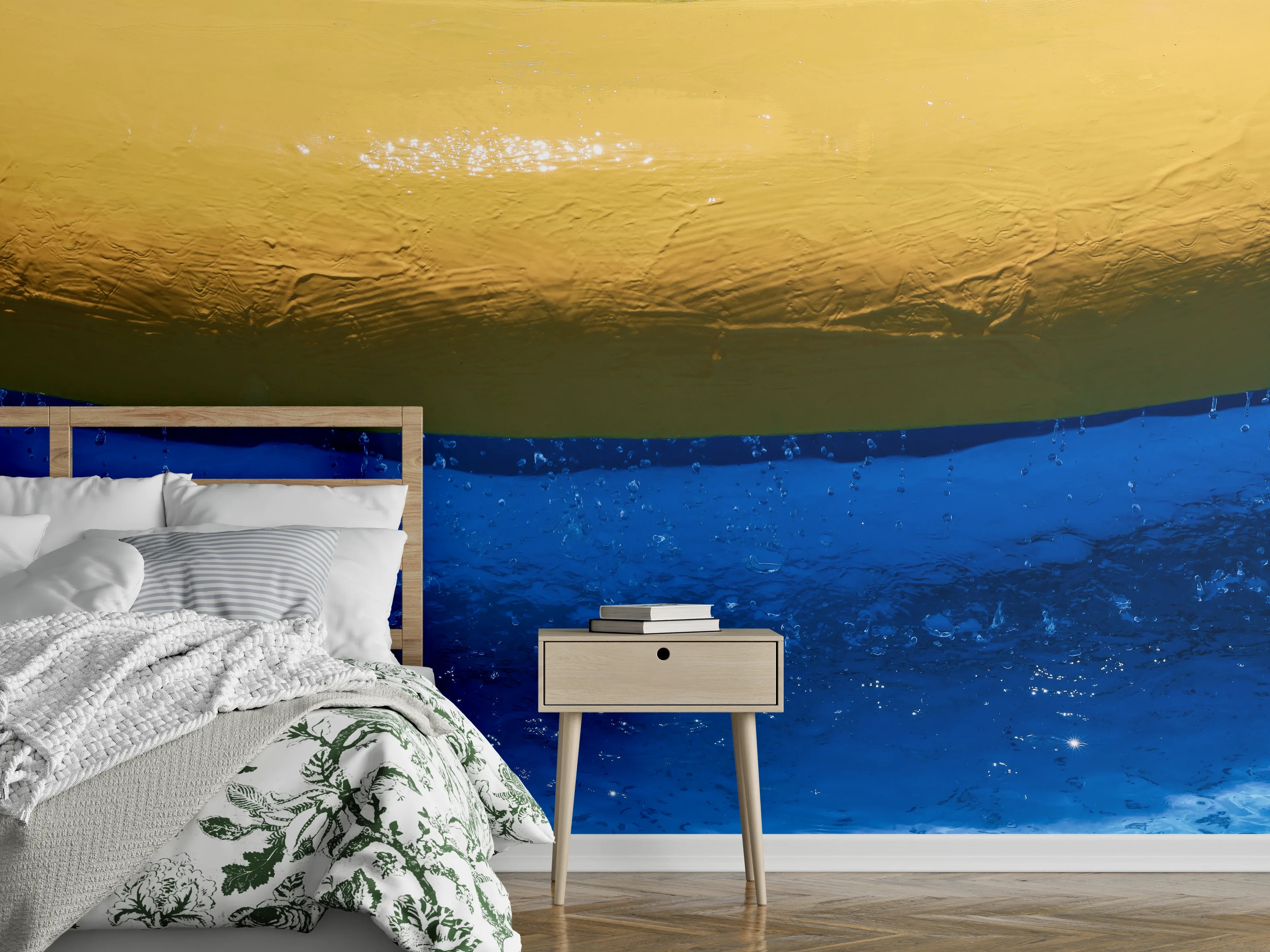 Wandverkleidung Schlafzimmer - Farbspiel Wasser und Gelb für Wände
