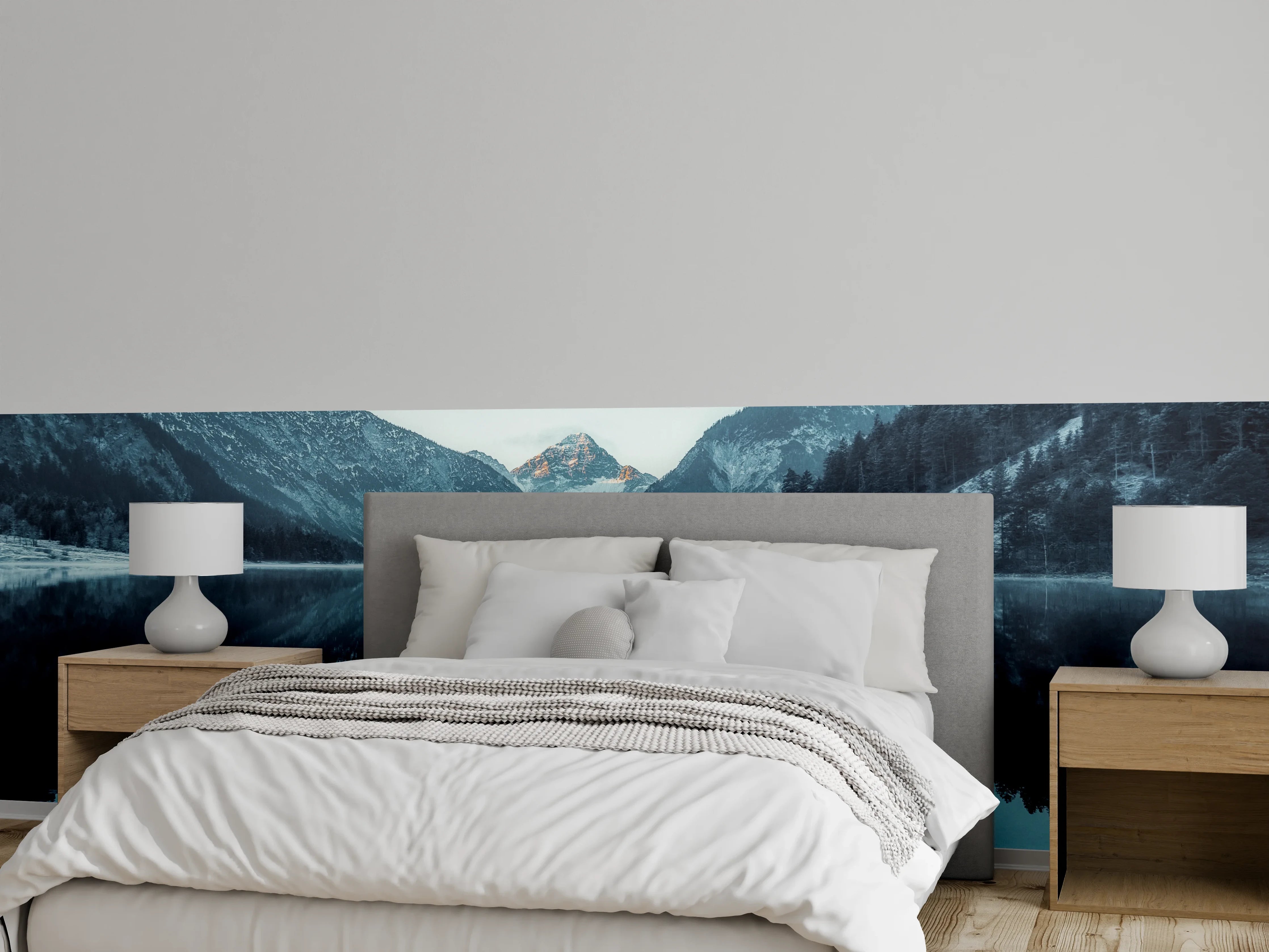 Wandverkleidung Schlafzimmer - Faszinierende Spiegelung am Bergsee