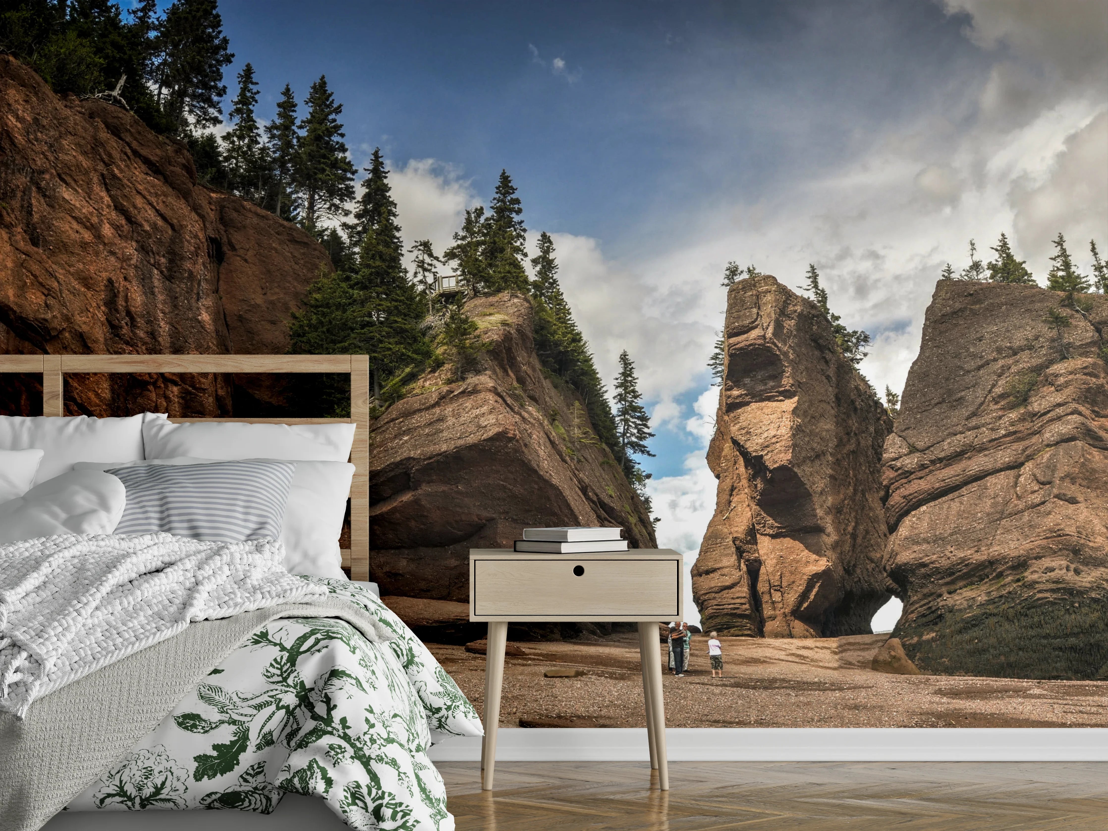Wandverkleidung Schlafzimmer - Felsformation am Meer mit dramatischem Himmel
