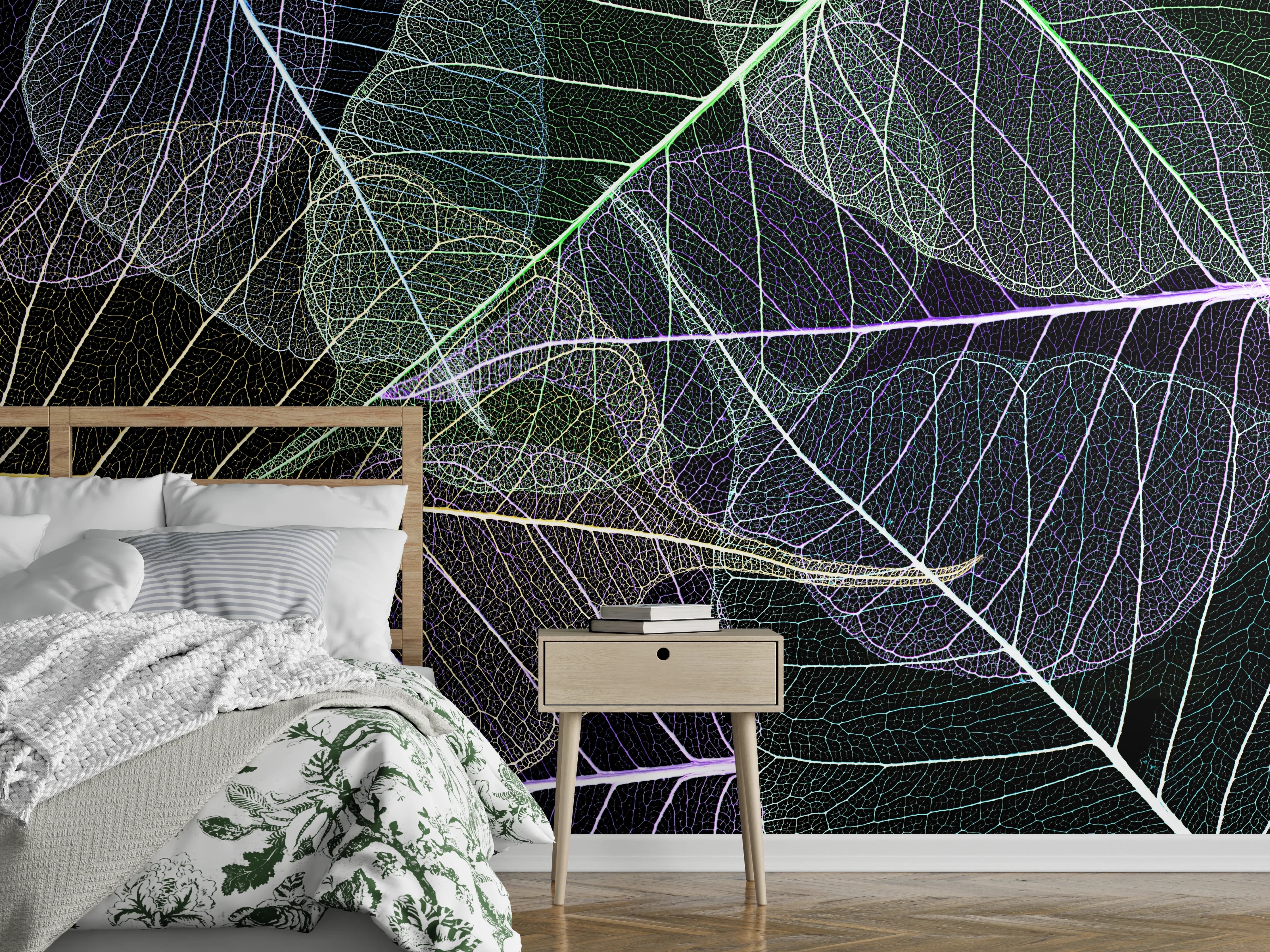 Wandverkleidung Schlafzimmer - Filigrane Blätter auf dunklem Grund
