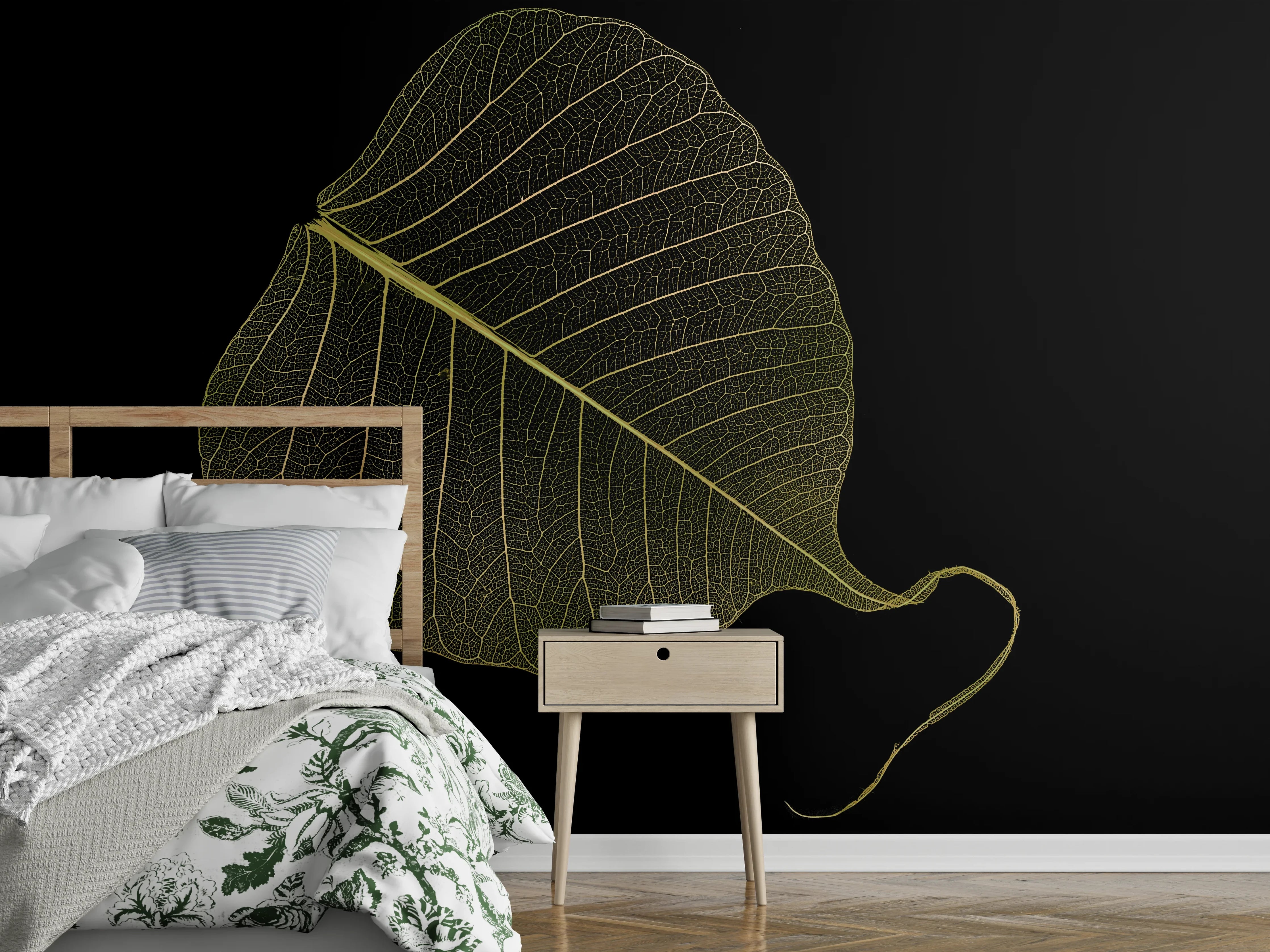 Wandverkleidung Schlafzimmer - Filigranes Blattskelett auf Schwarz