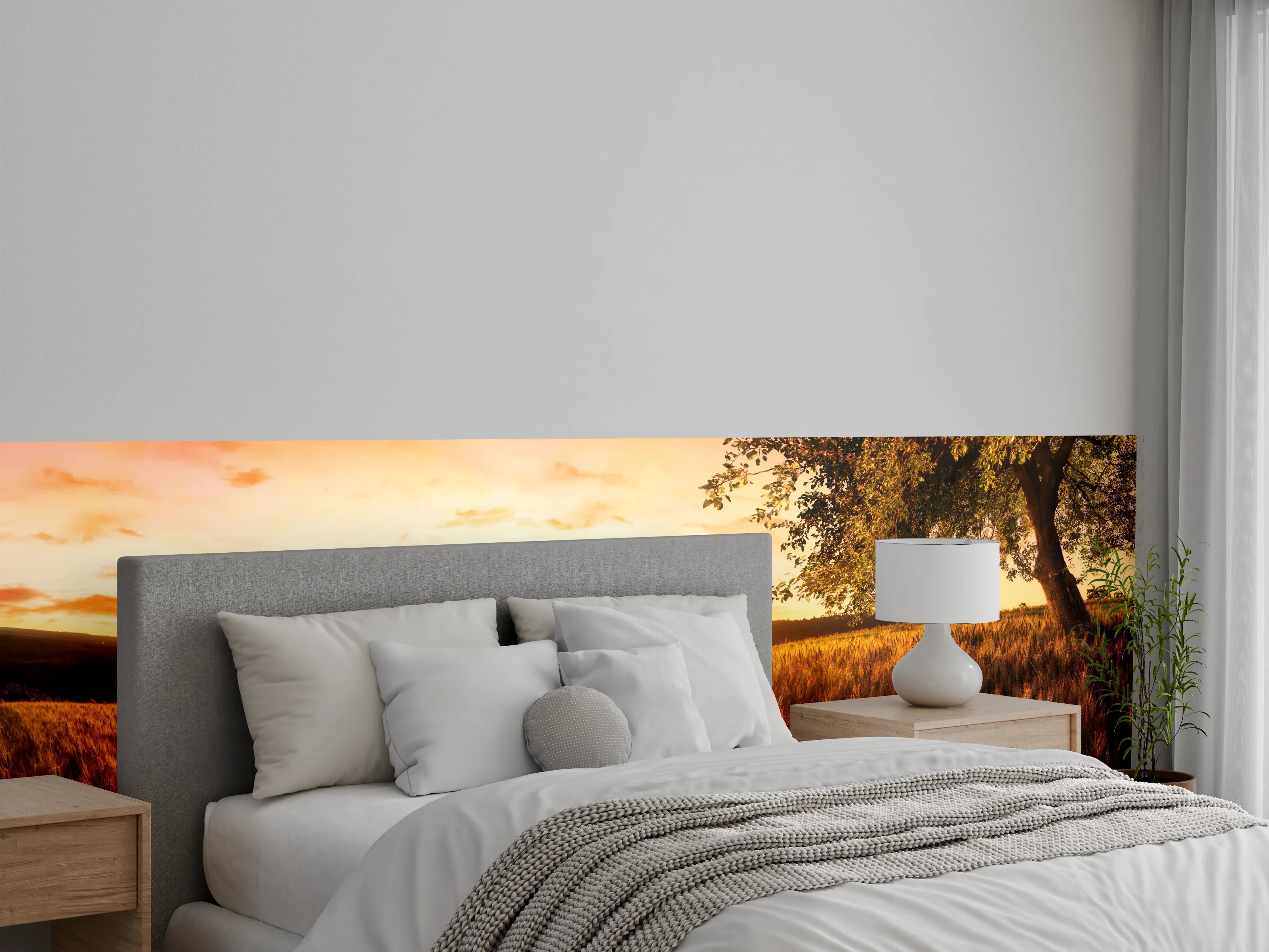 Wandverkleidung Schlafzimmer - Goldenes Sonnenuntergangsfeld mit Baum