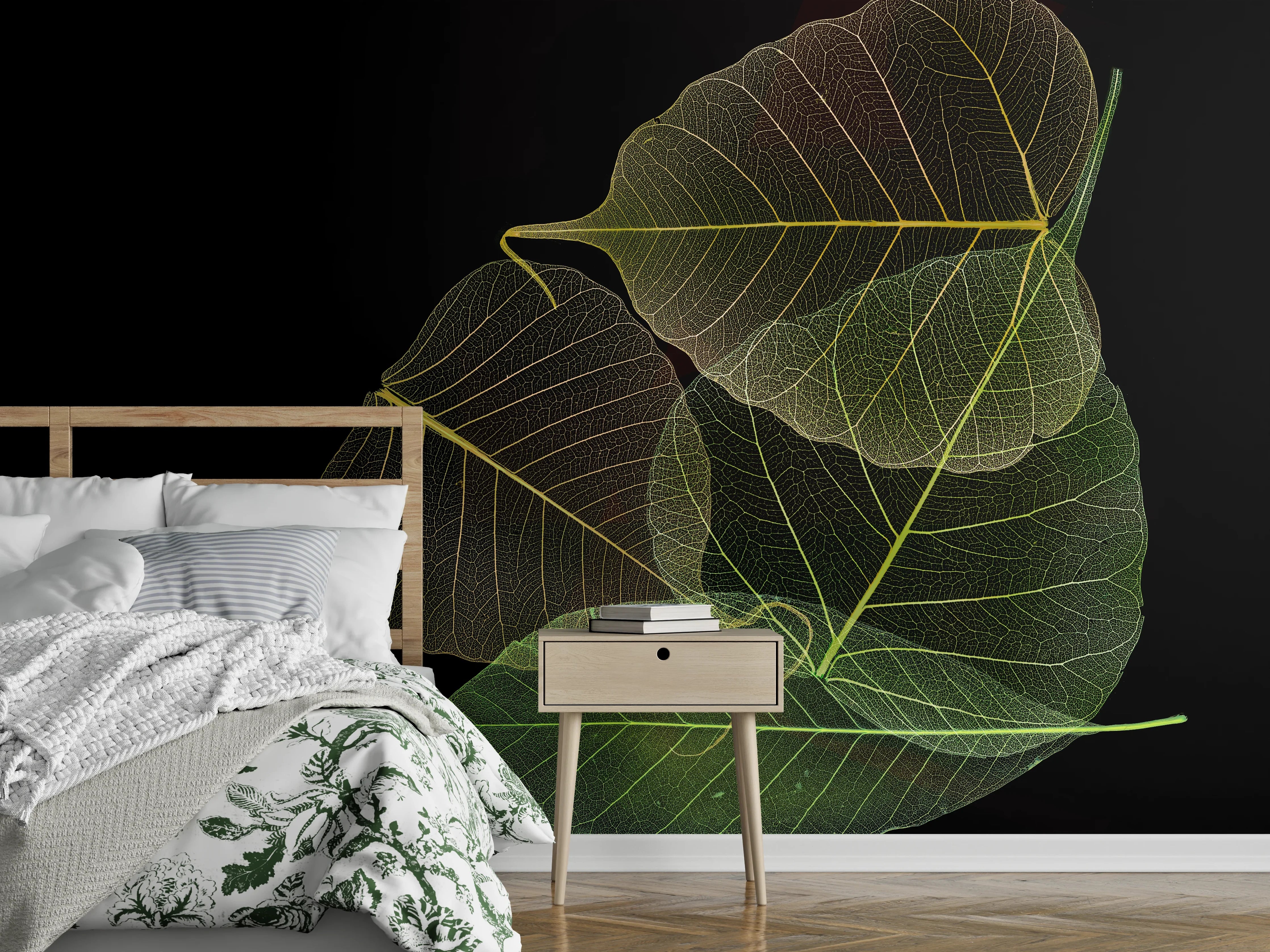 Wandverkleidung Schlafzimmer - Graue Blätter auf dunklem Grund
