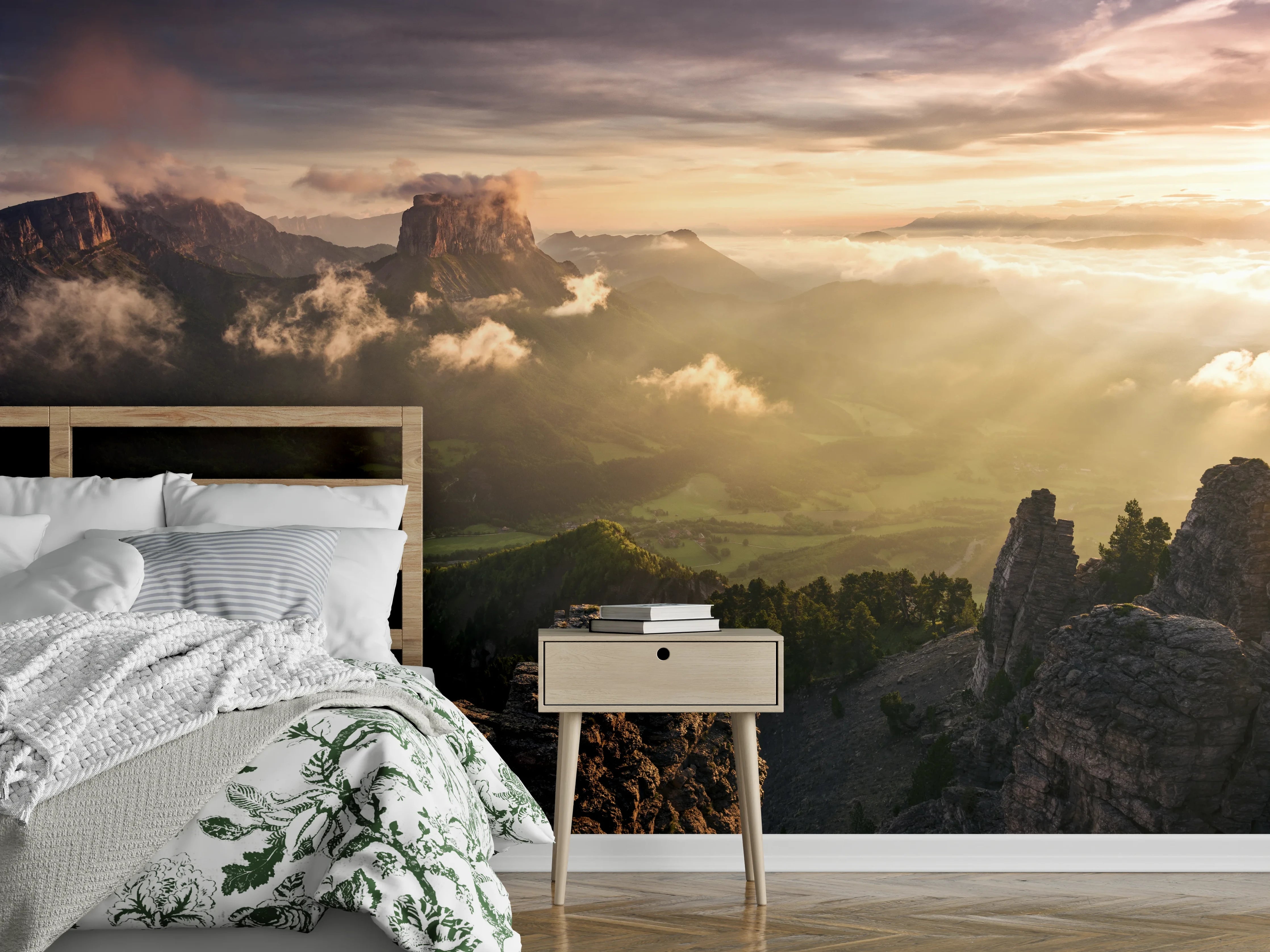 Wandverkleidung Schlafzimmer - Grauschimmer im Abendlicht der Berge