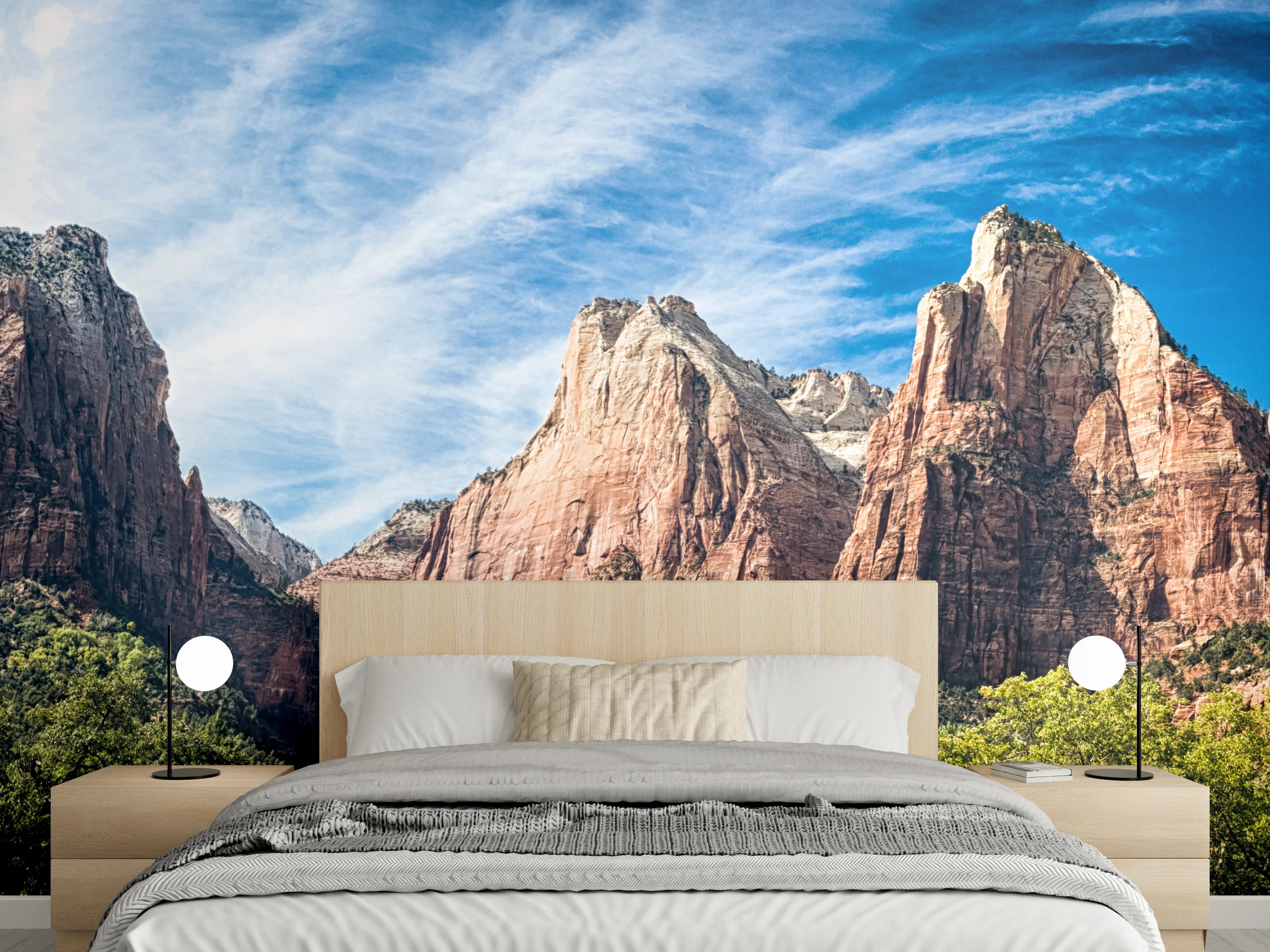 Wandverkleidung Schlafzimmer - Grauschimmer im weißen Alpenpanorama