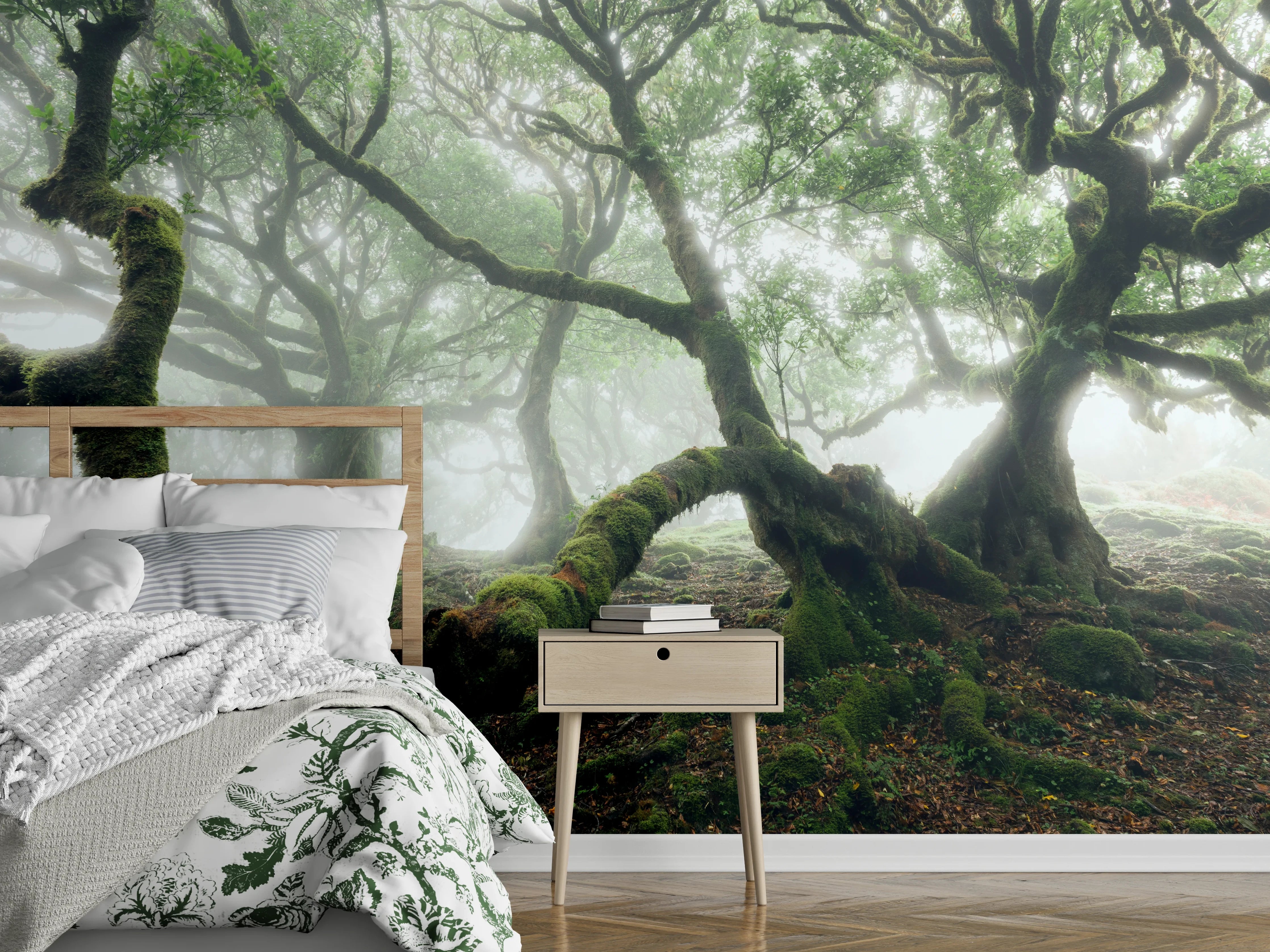 Wandverkleidung Schlafzimmer - Grauschimmer im weißen Nebelwald