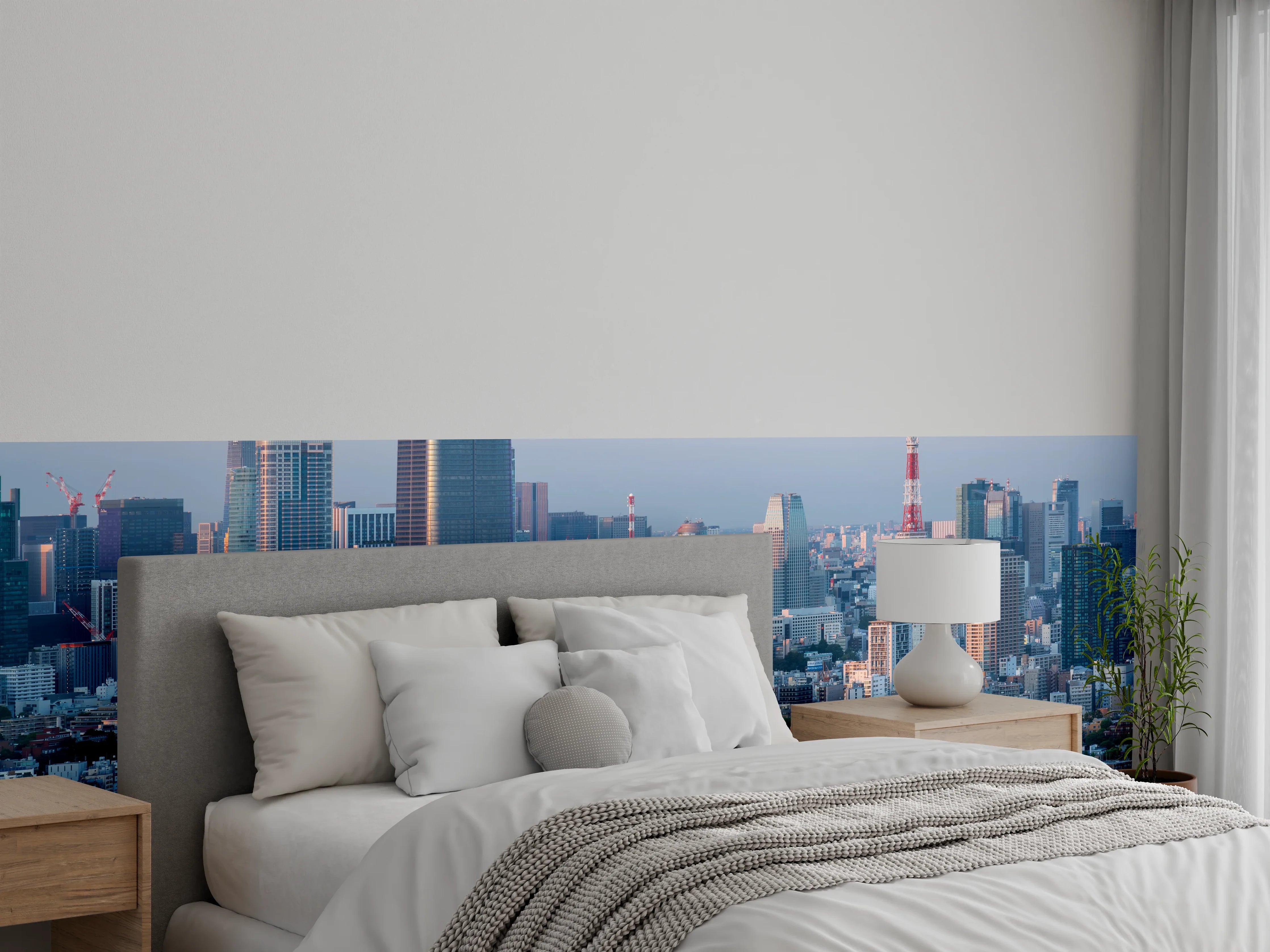 Wandverkleidung Schlafzimmer - Grauschimmer über Tokios Wahrzeichen
