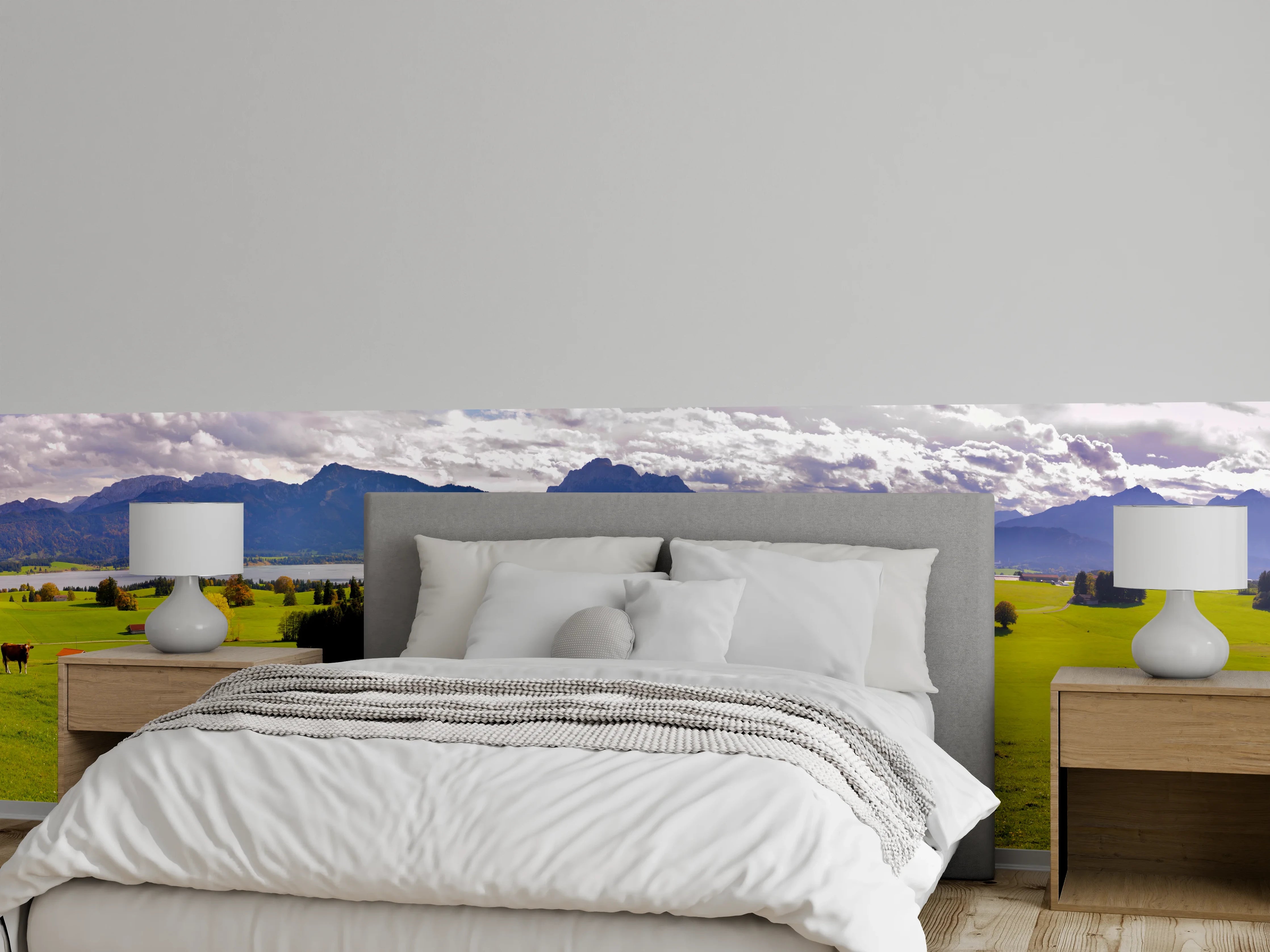 Wandverkleidung Schlafzimmer - Grüne Bergwiese mit Kühen