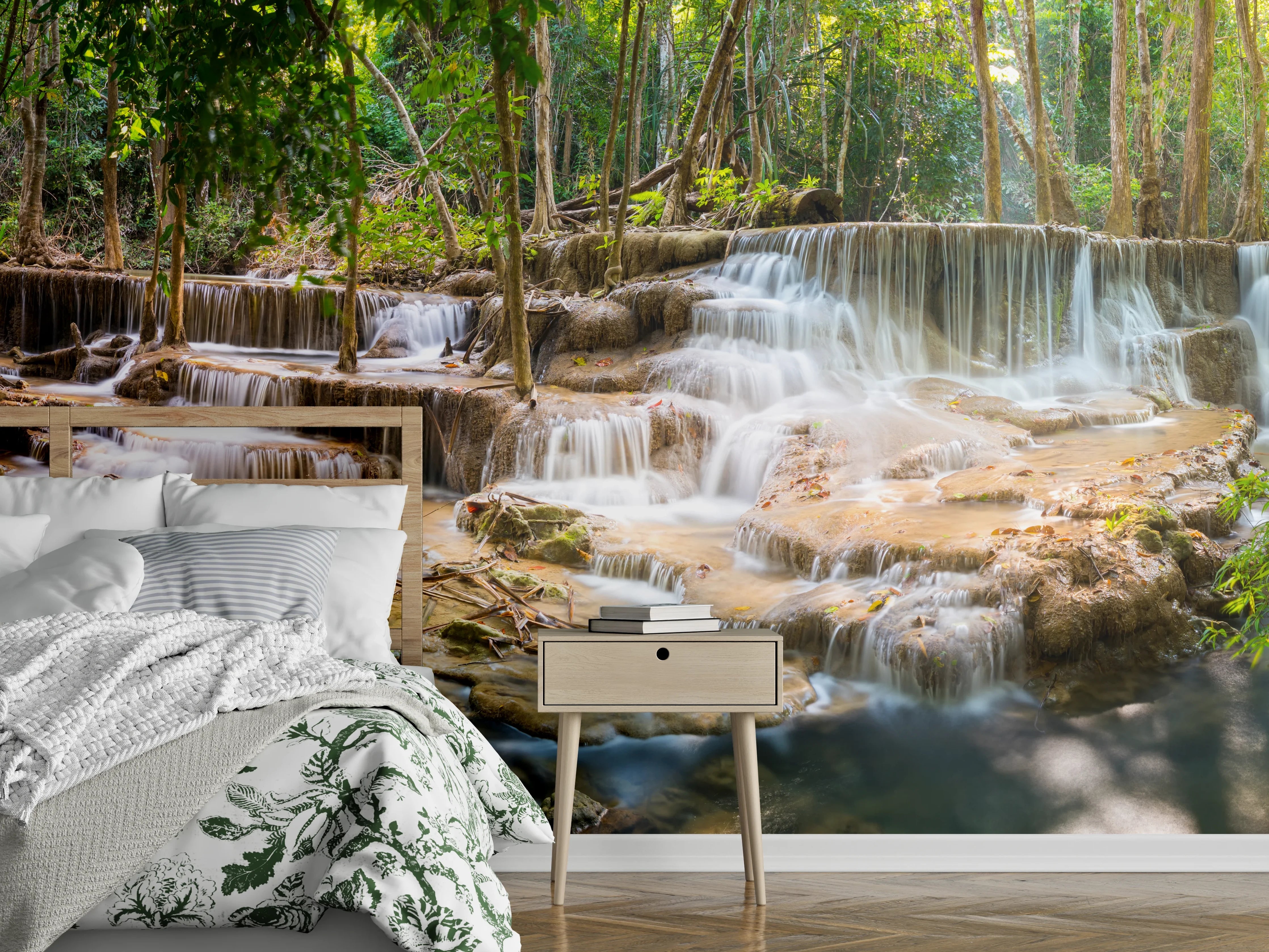 Wandverkleidung Schlafzimmer - Grüner Wasserfall im Wald