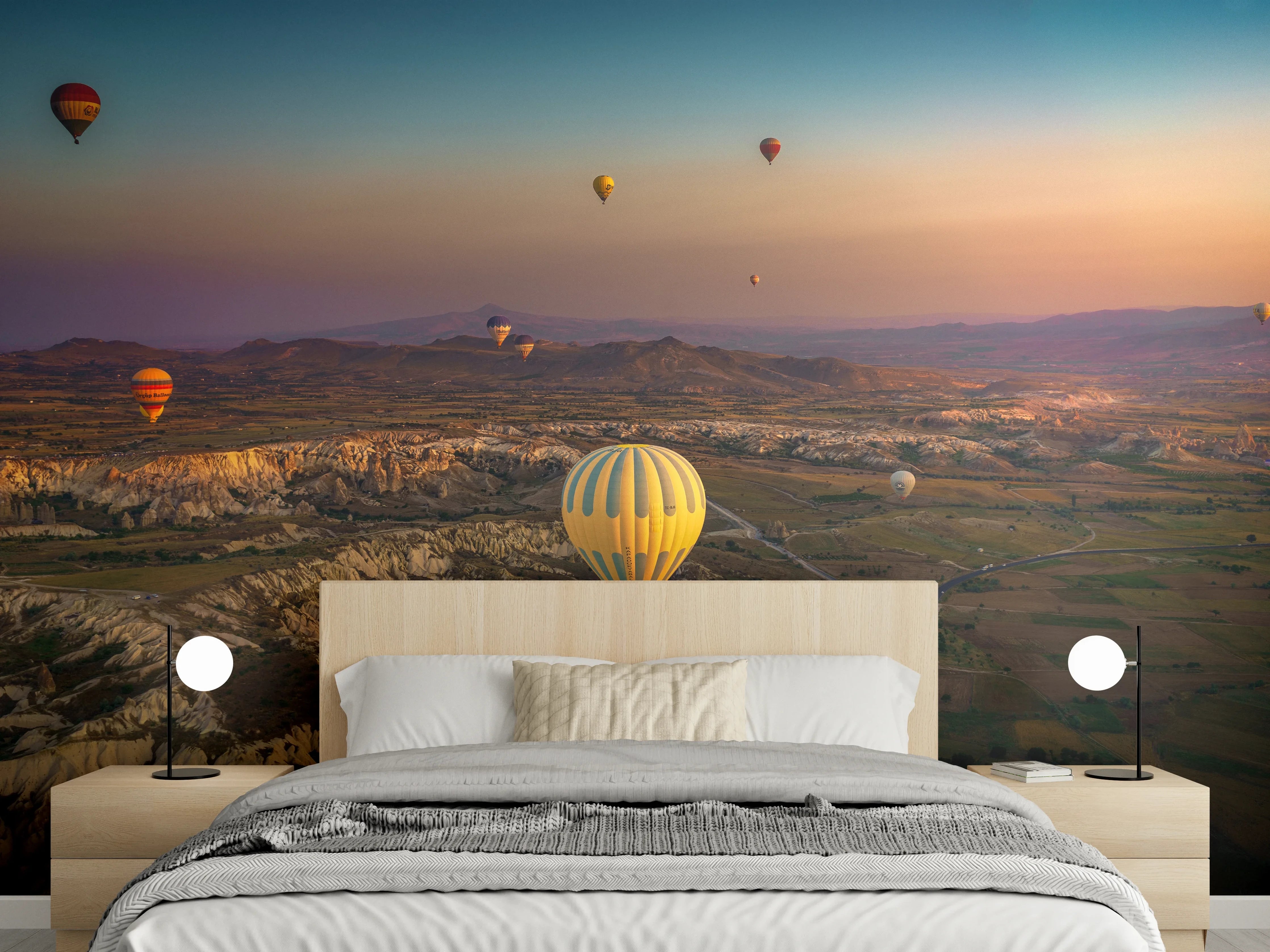 Wandverkleidung Schlafzimmer - Heißluftballons über Kappadokien Landschaft