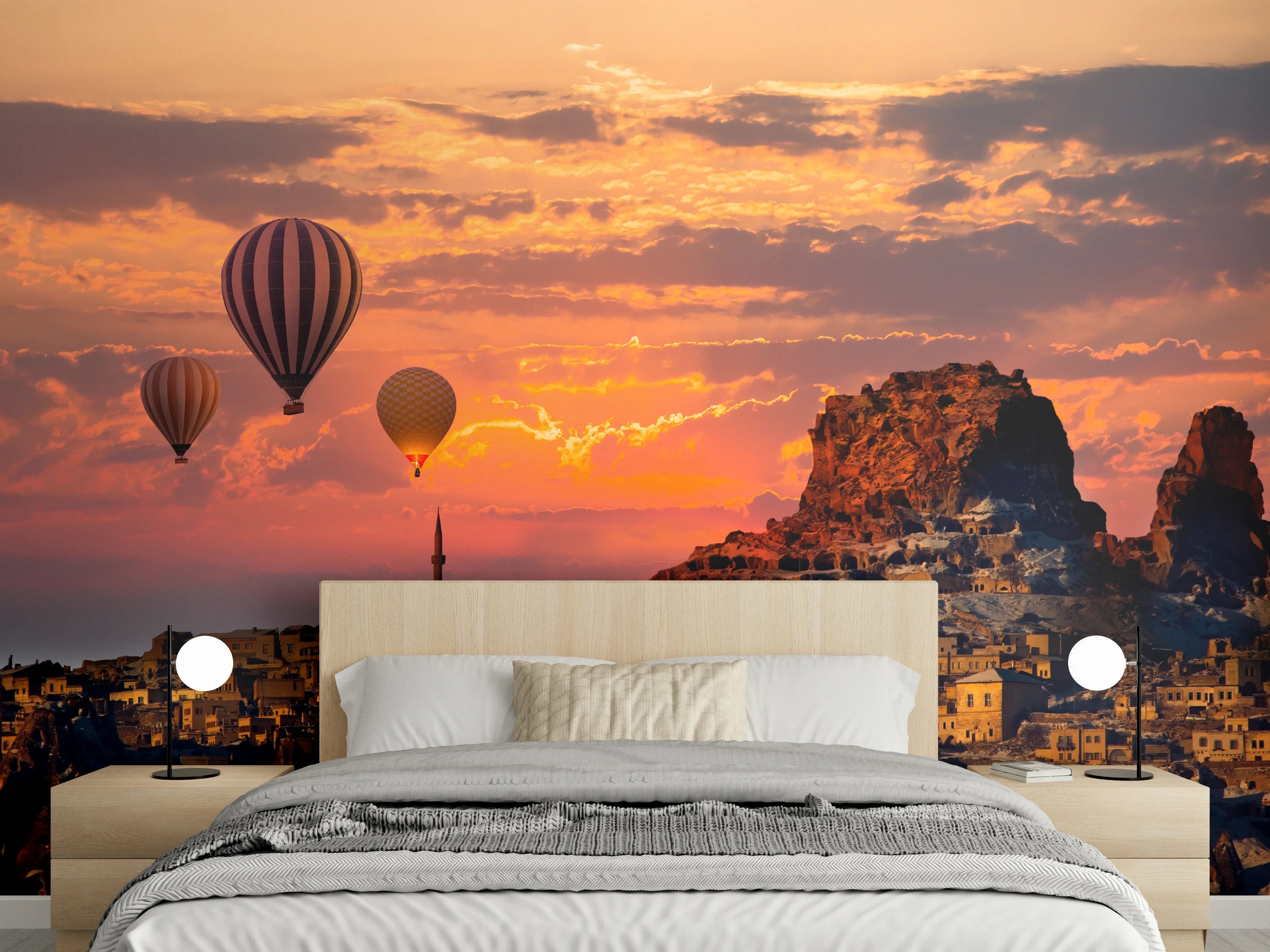 Wandverkleidung Schlafzimmer - Heißluftballons über Kappadokien bei Sonnenuntergang