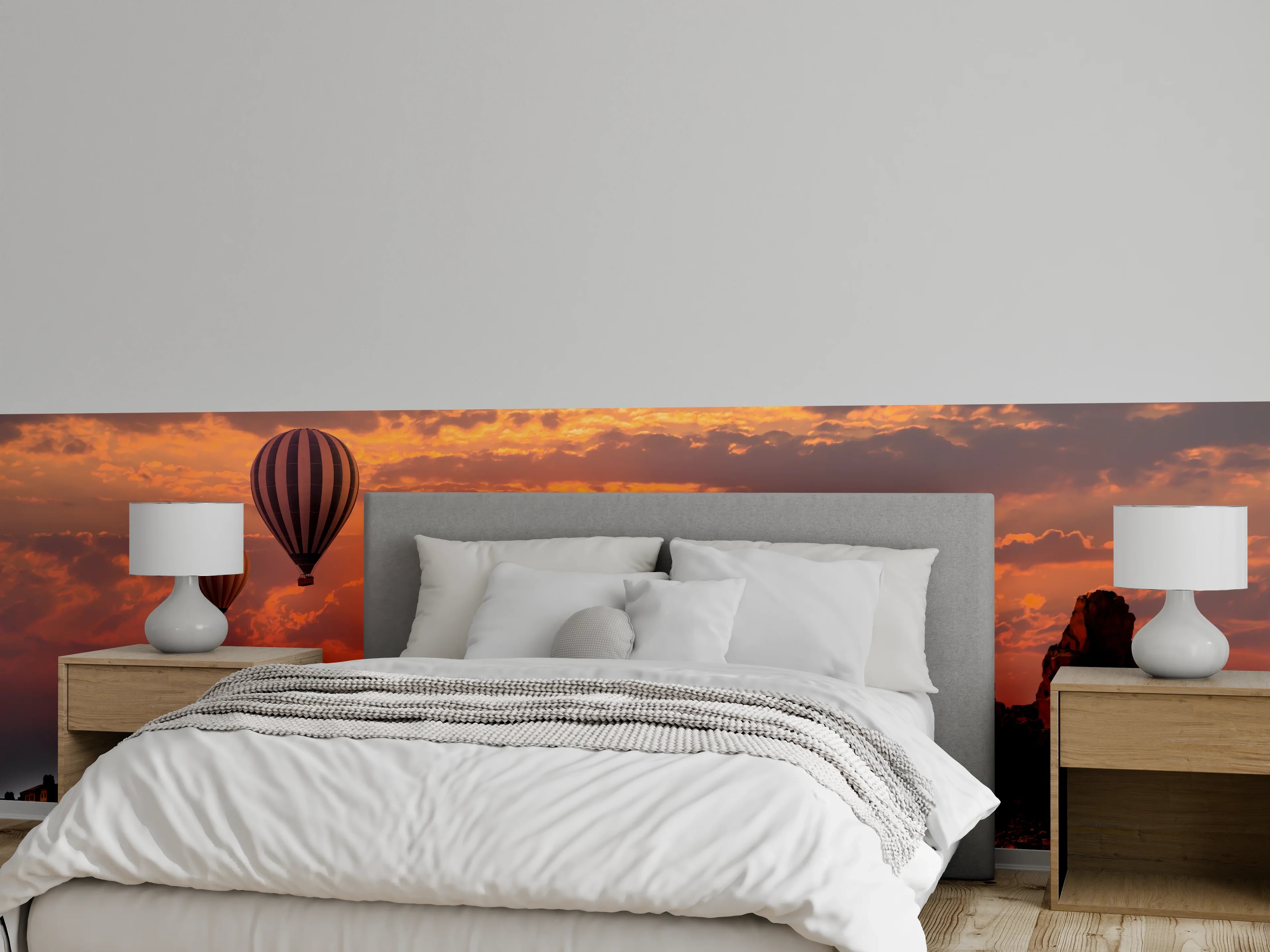 Wandverkleidung Schlafzimmer - Heißluftballons über Kappadokien bei Sonnenuntergang