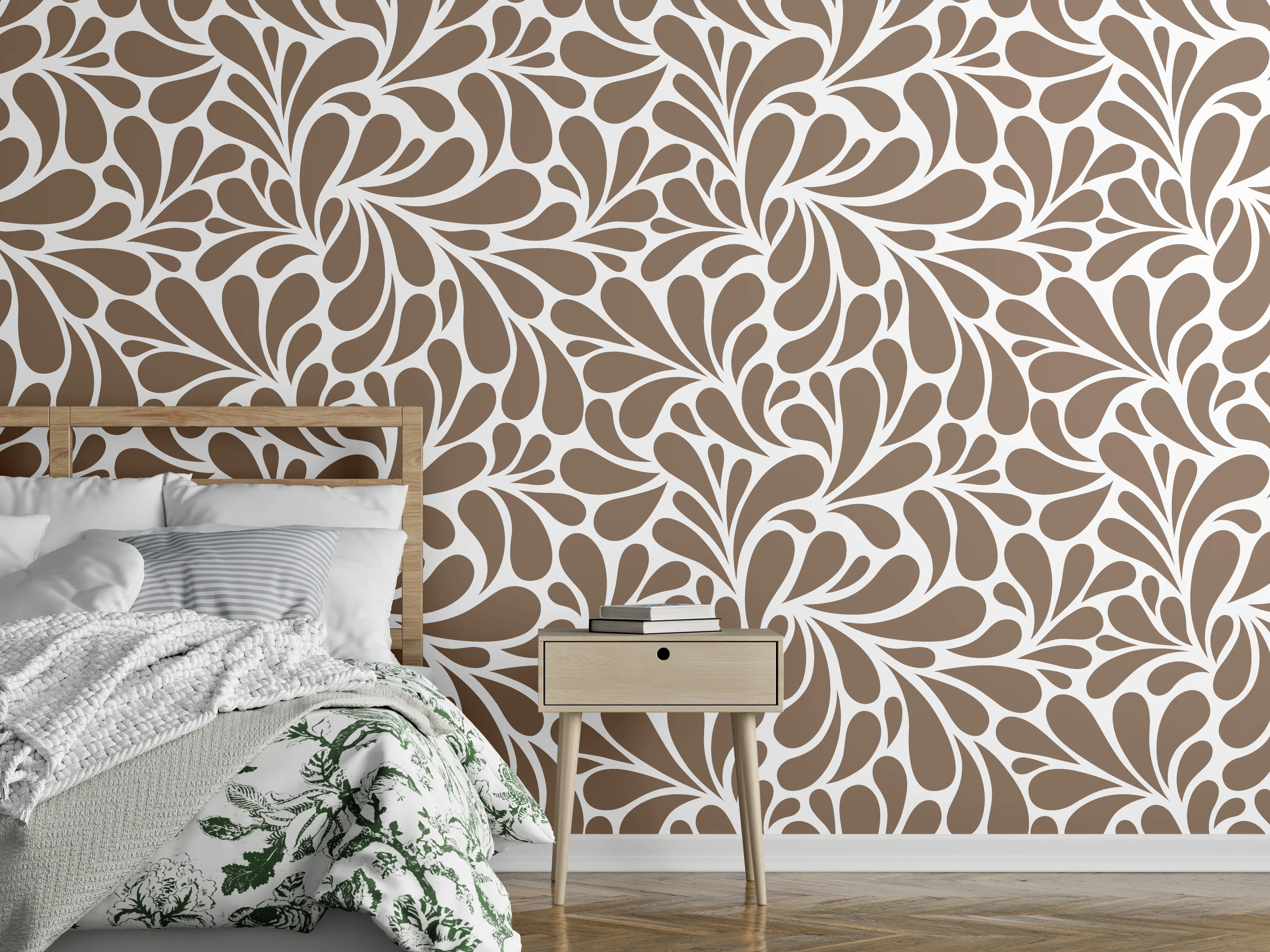 Wandverkleidung Schlafzimmer - Helles Blattmuster in Braun und Beige