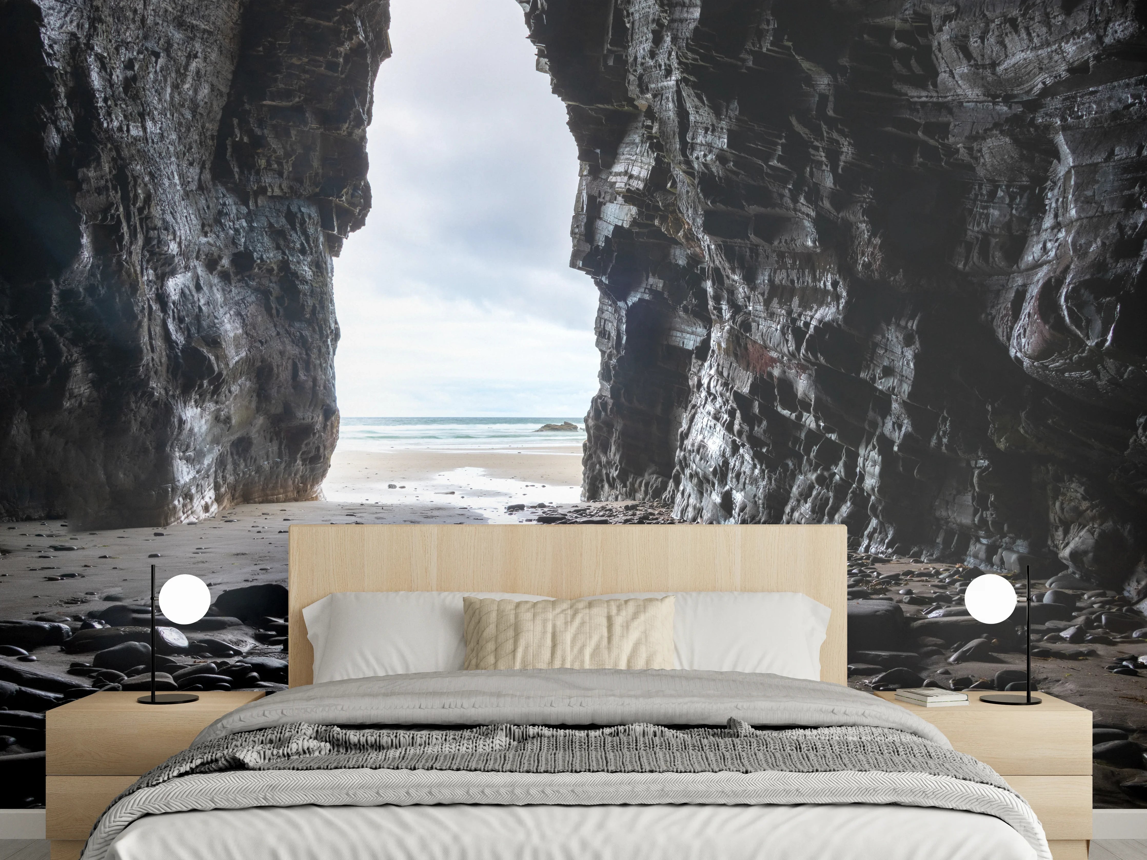 Wandverkleidung Schlafzimmer - Höhlenblick am Meer – Felsengrotte Fototapete
