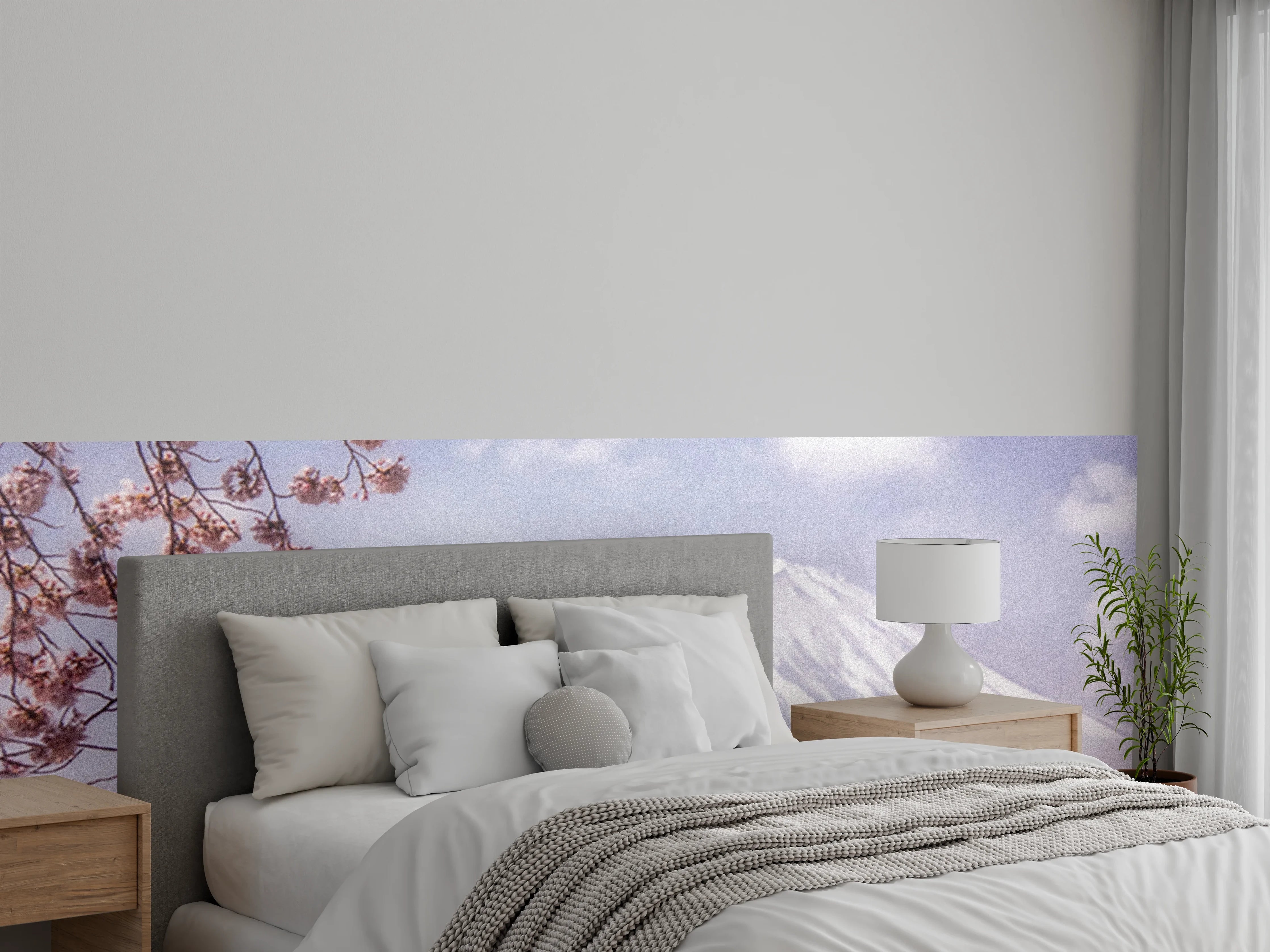 Wandverkleidung Schlafzimmer - Kirschblüten vor verschneitem Berg