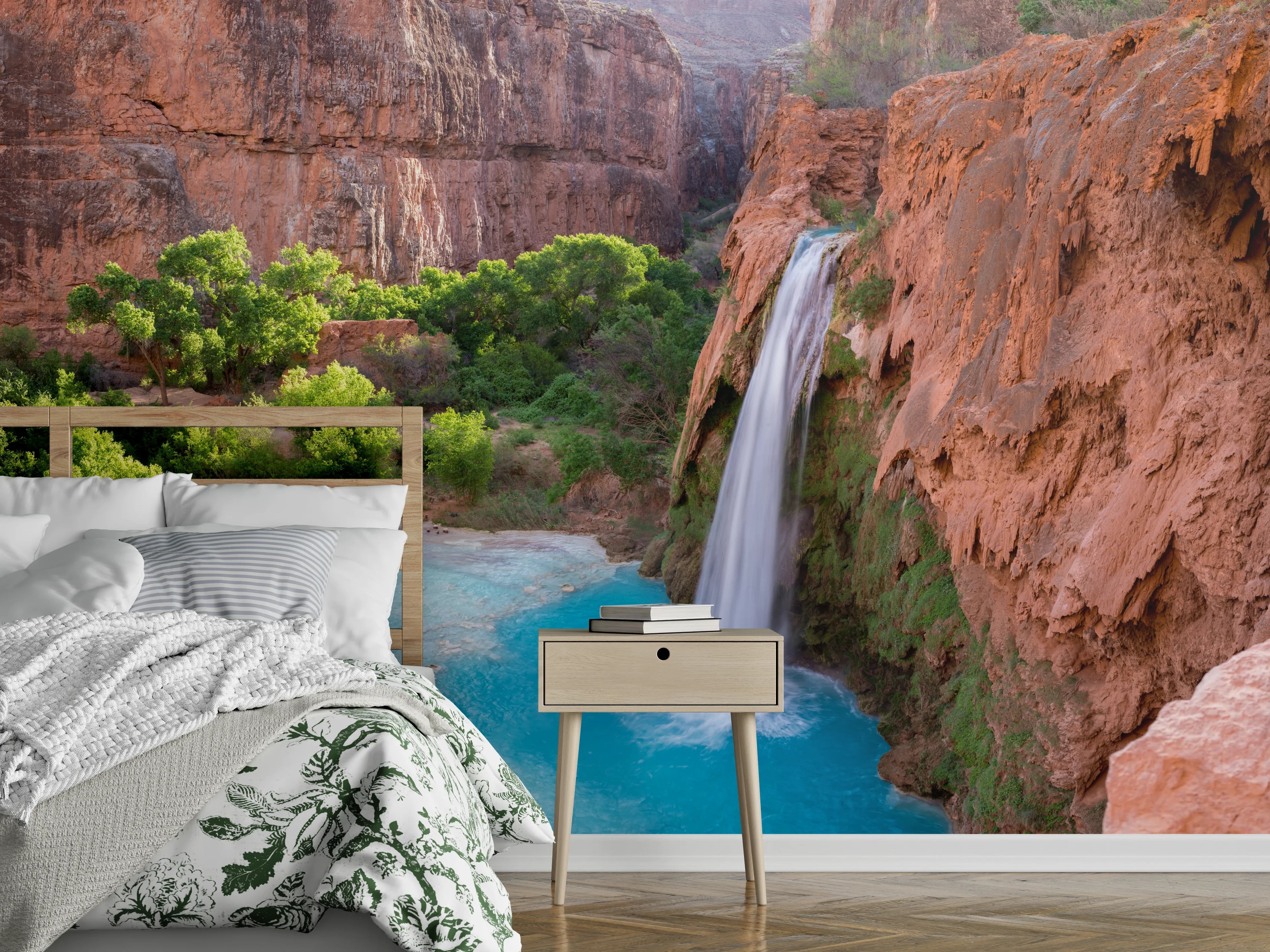 Wandverkleidung Schlafzimmer - Majestätischer Wasserfall in Felsenlandschaft