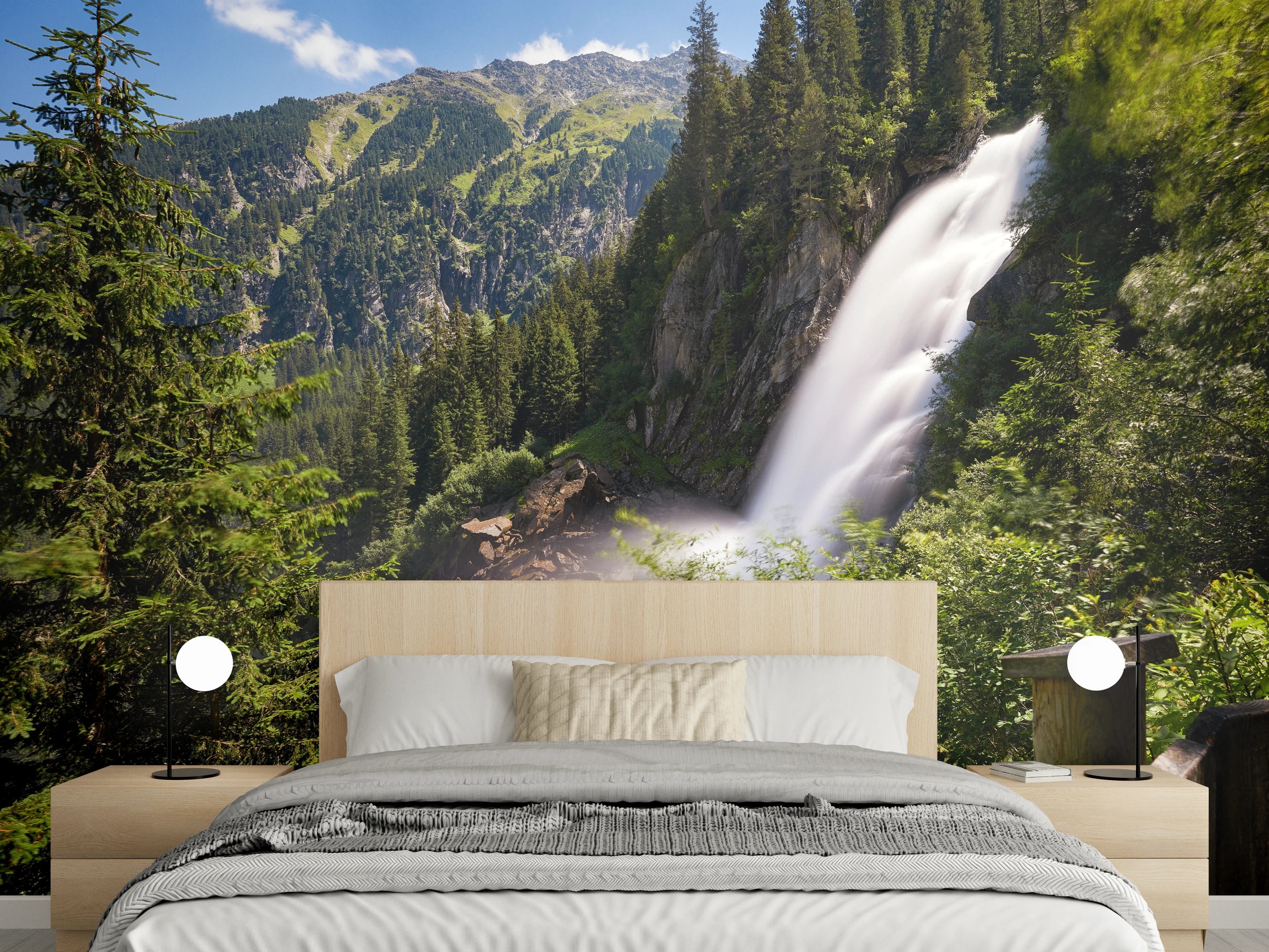 Wandverkleidung Schlafzimmer - Majestätischer Wasserfall in den Alpen