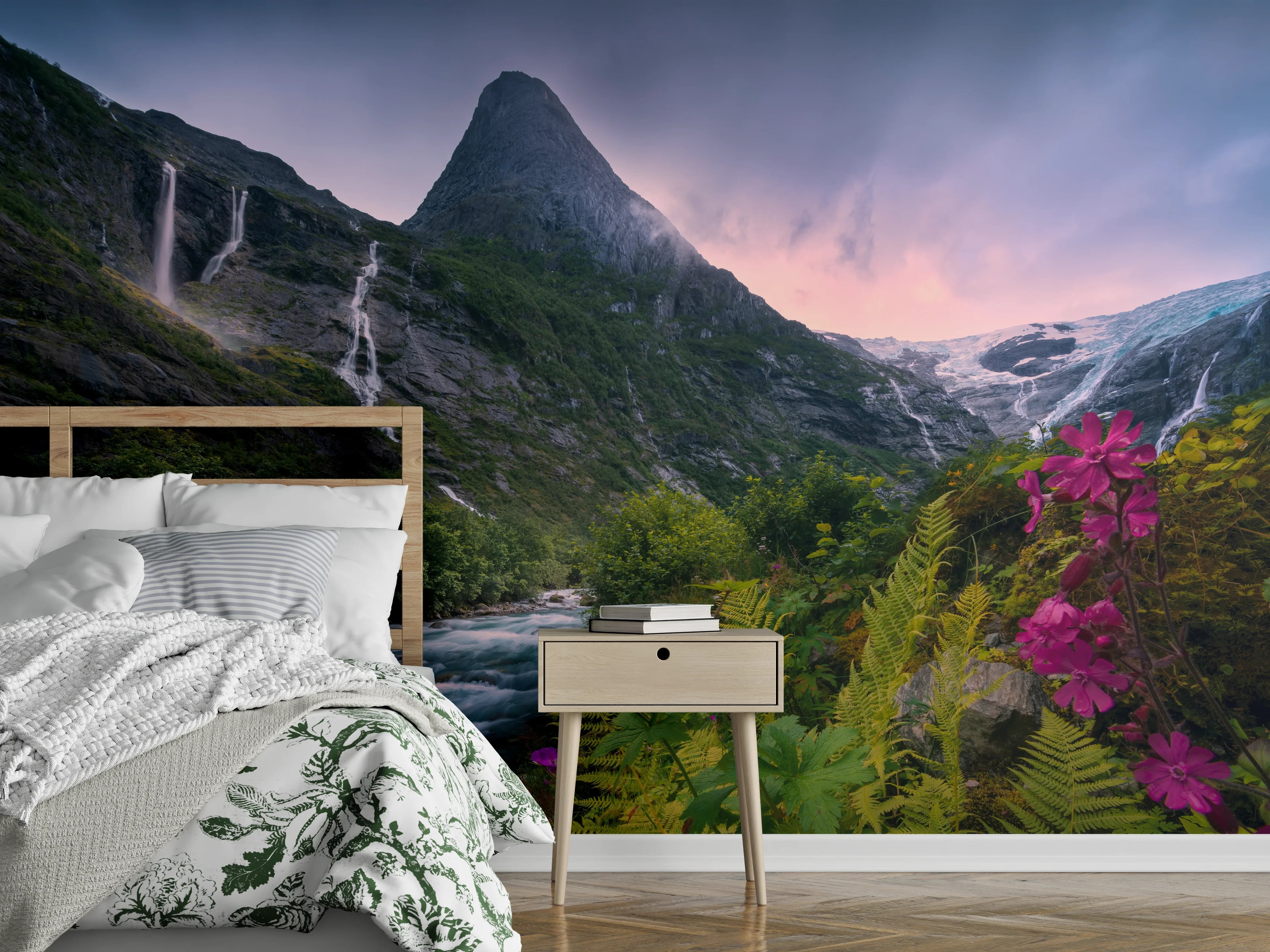 Wandverkleidung Schlafzimmer - Malerische Berglandschaft mit Wasserfall