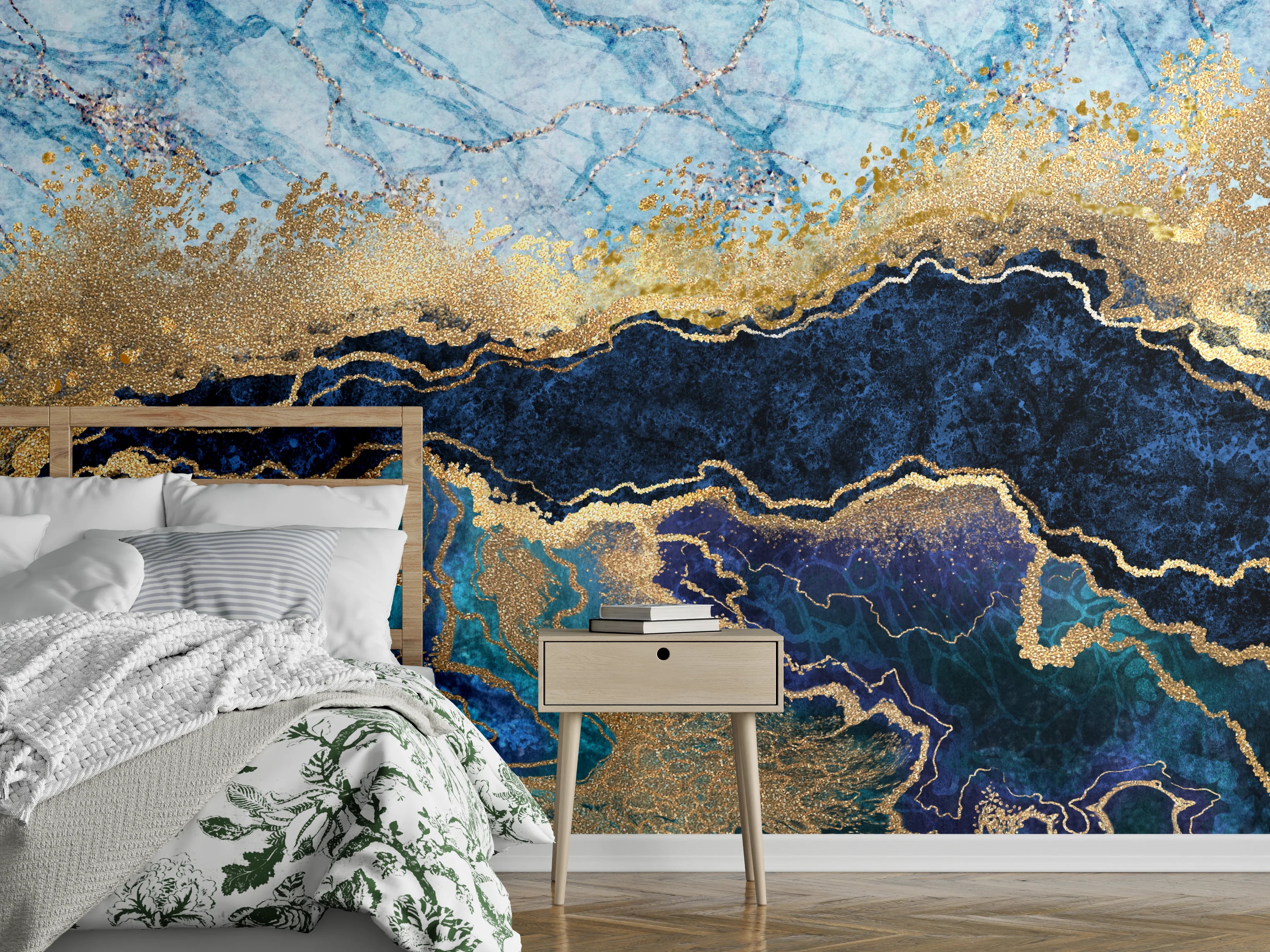 Wandverkleidung Schlafzimmer - Marmor-Optik: Blaue Gold-Akzente modern