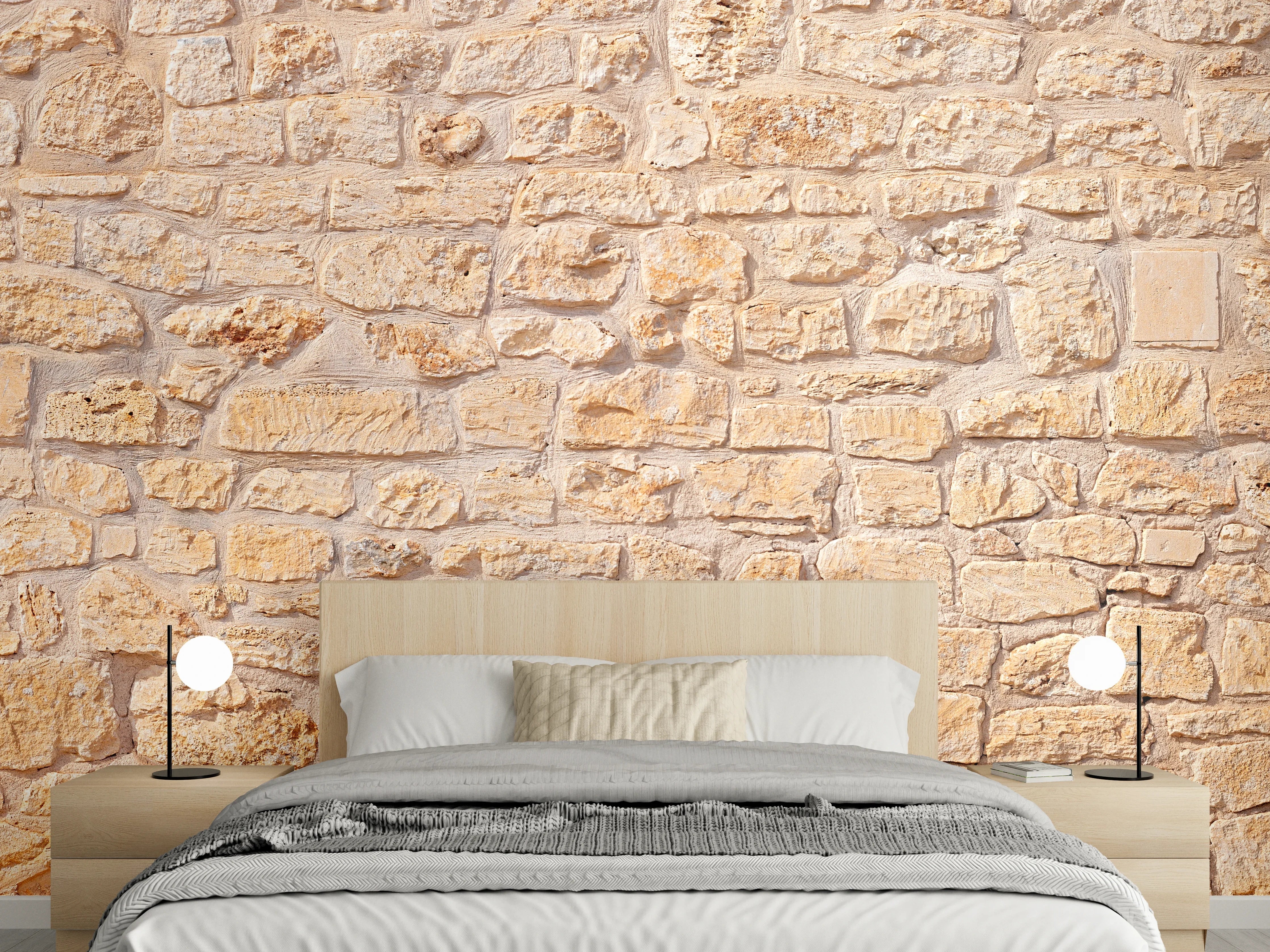 Wandverkleidung Schlafzimmer - Massive braune Steinfassade