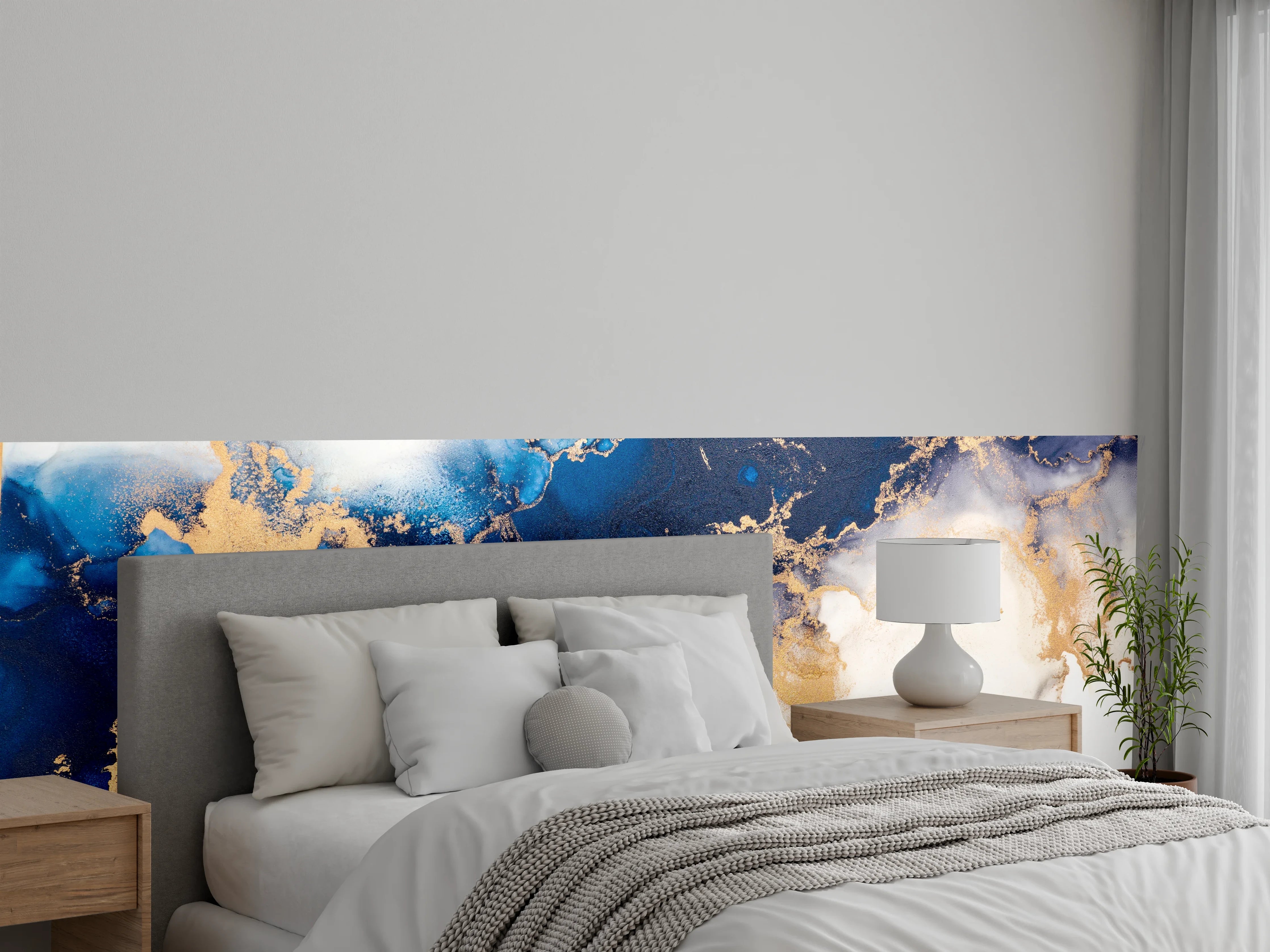 Wandverkleidung Schlafzimmer - Moderner Marmor-Look in Blau und Gold