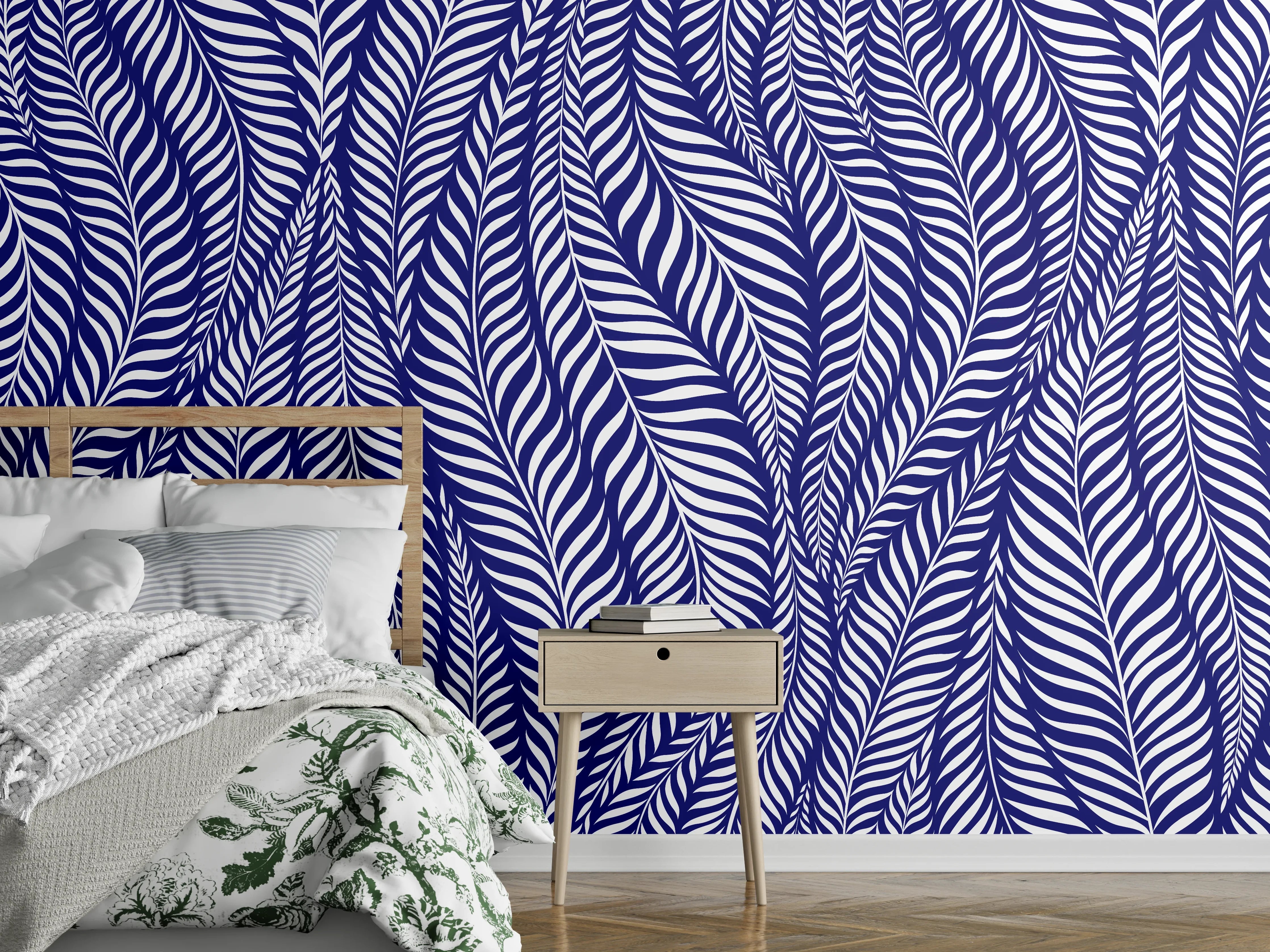 Wandverkleidung Schlafzimmer - Modernes Blätter-Muster in Dunkelblau Weiß