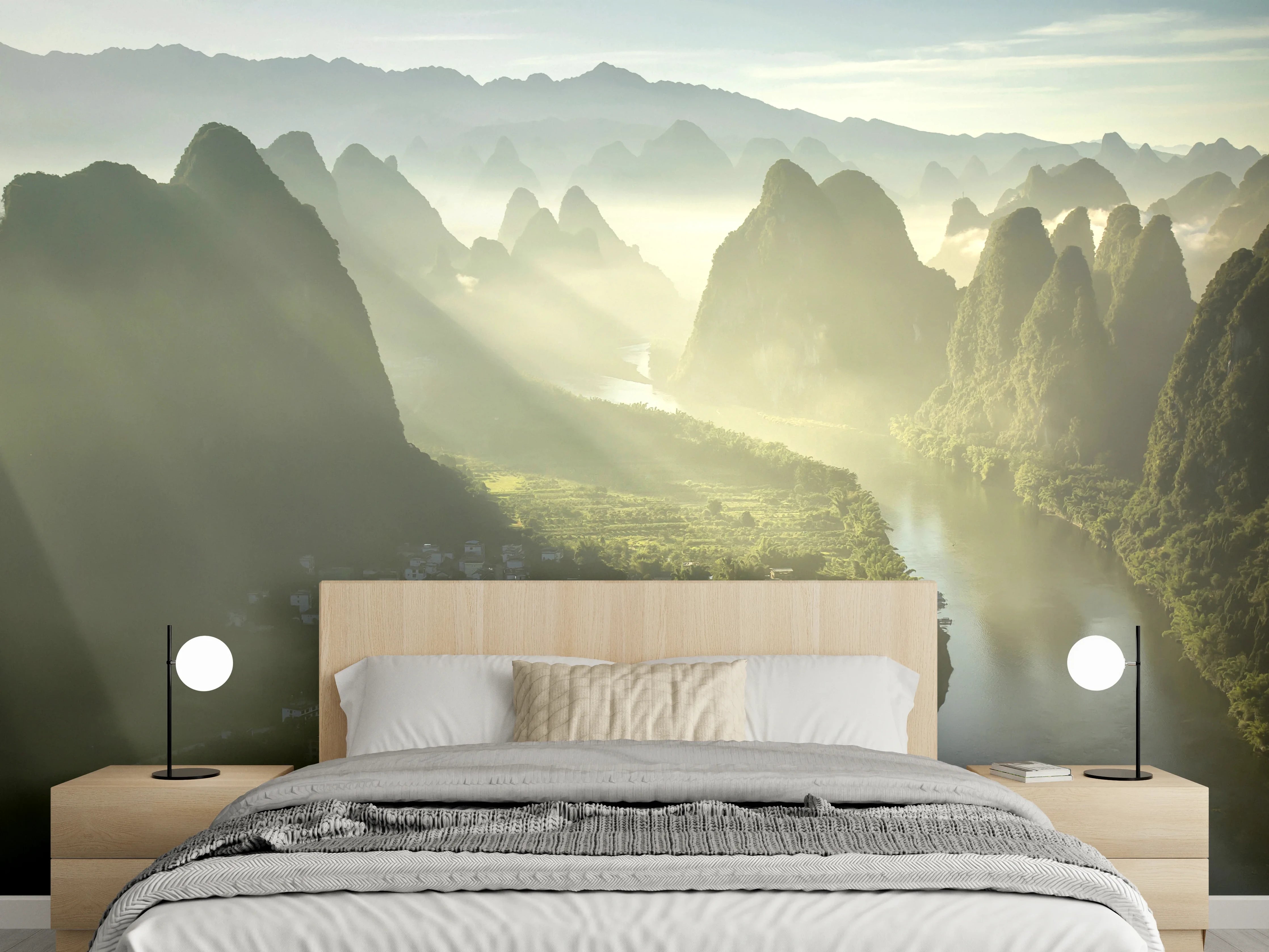 Wandverkleidung Schlafzimmer - Morgenlicht über mystischen Karstbergen
