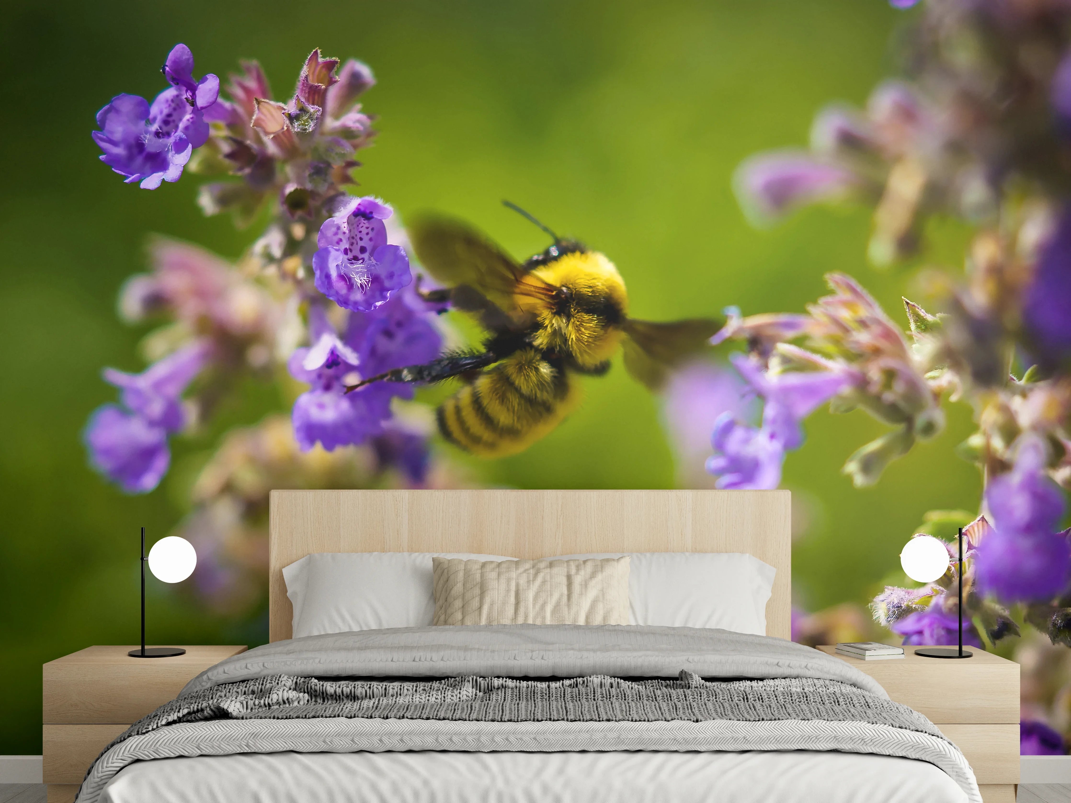 Wandverkleidung Schlafzimmer - Nahaufnahme einer Honigbiene