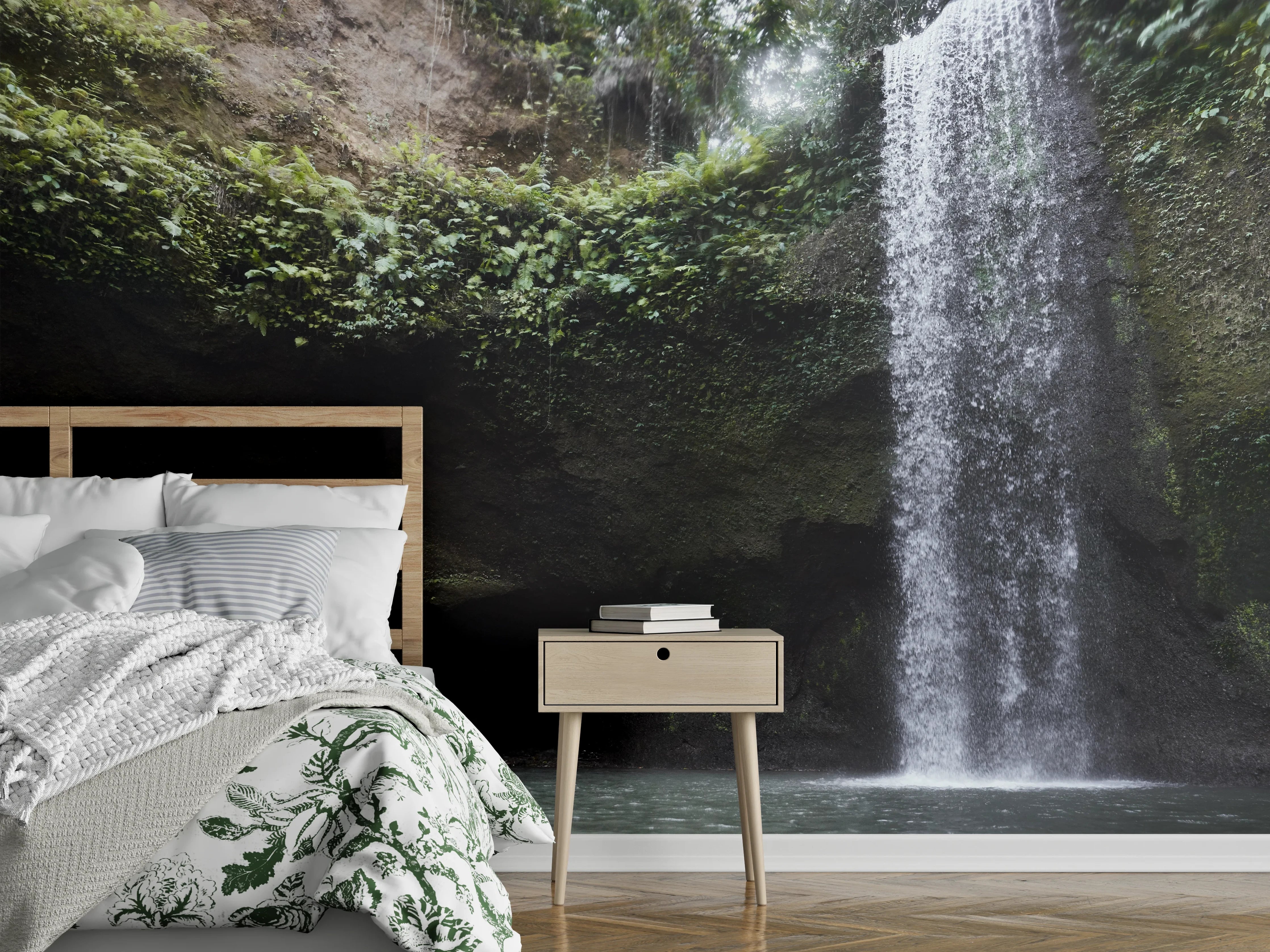 Wandverkleidung Schlafzimmer - Natürlicher Wasserfall im Dschungel