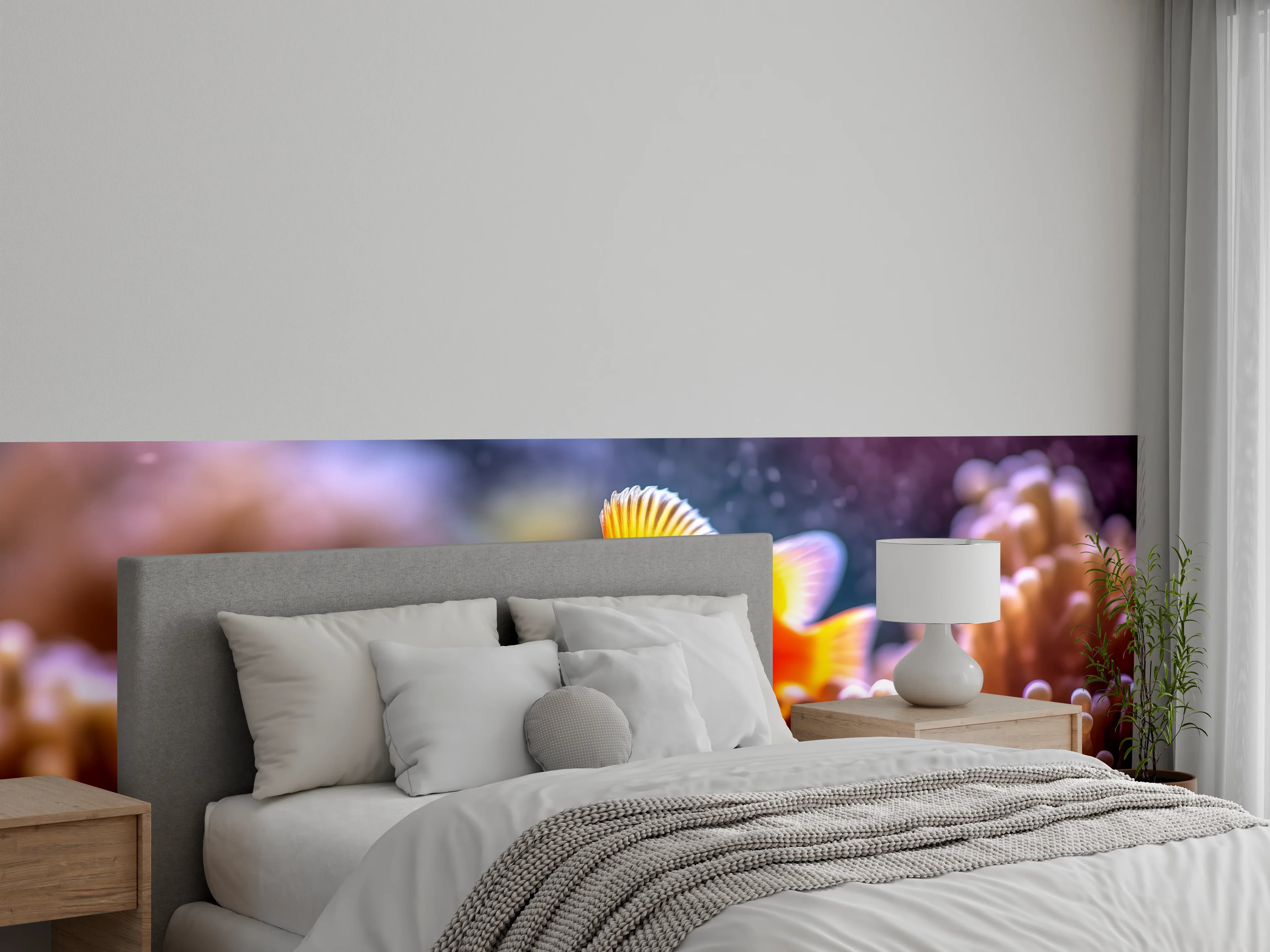 Wandverkleidung Schlafzimmer - Oranger Anemonenfisch im Korallenriff
