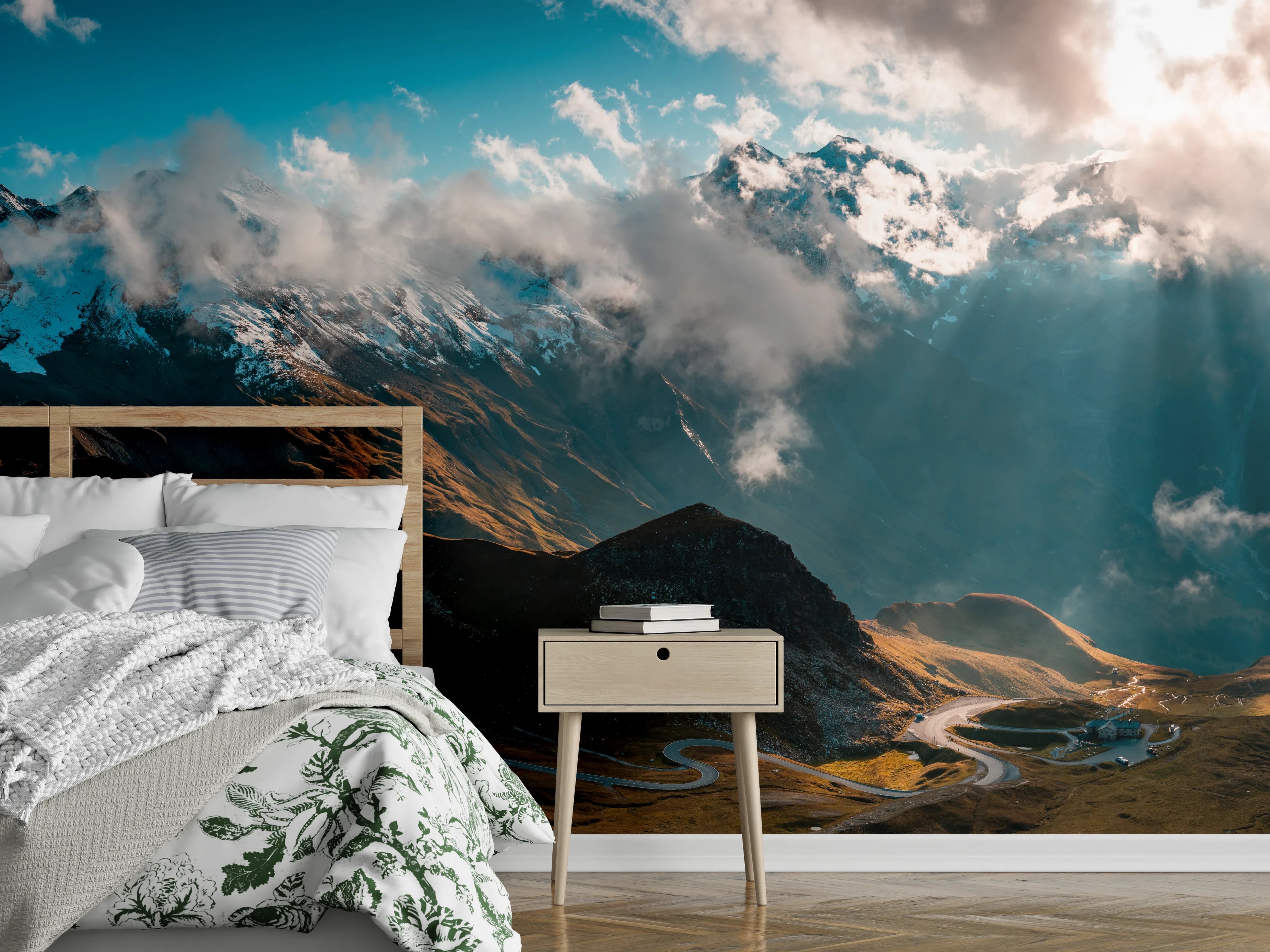 Wandverkleidung Schlafzimmer - Panorama Alpen Gebirgsstraße Fototapete