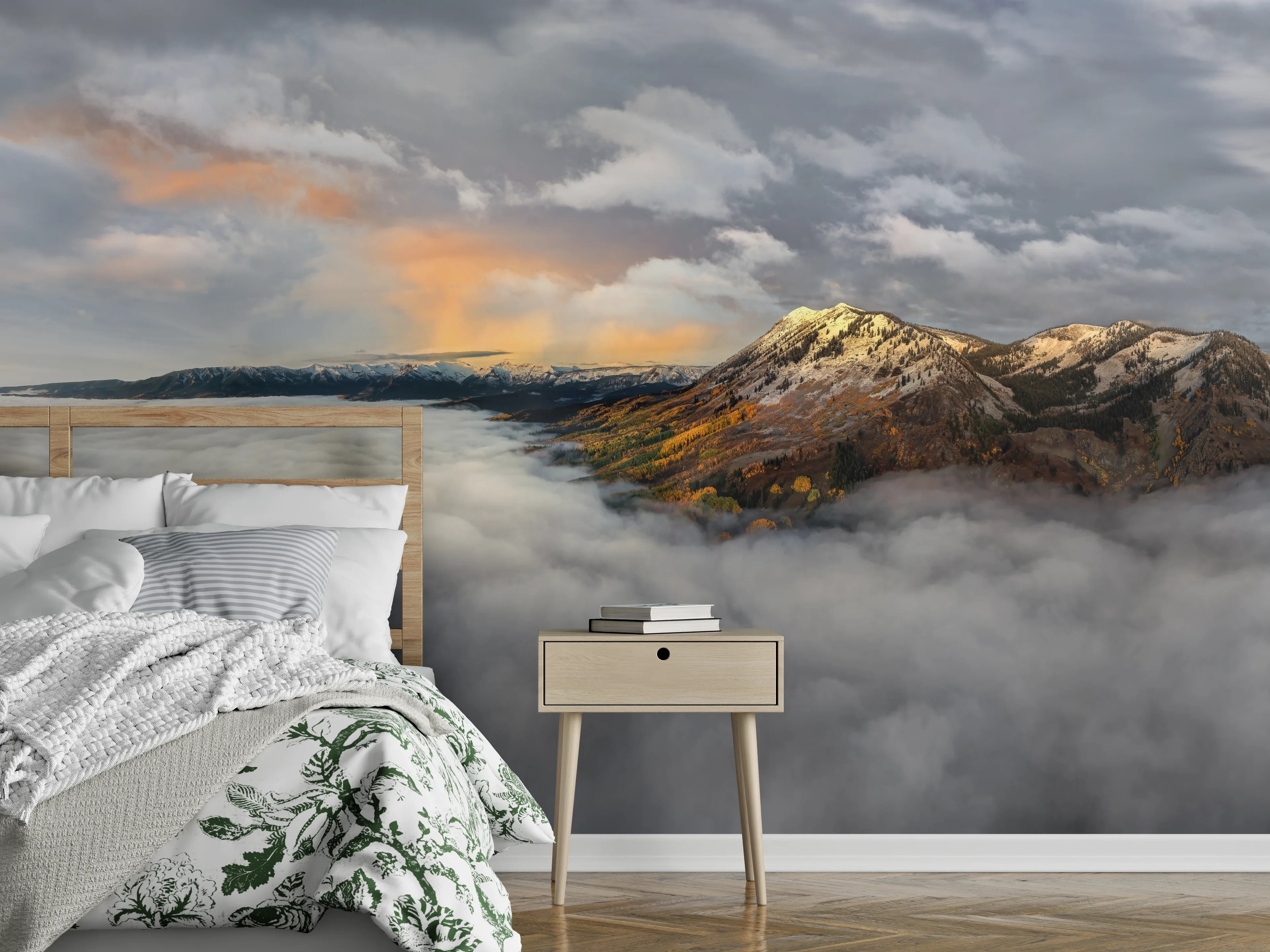 Wandverkleidung Schlafzimmer - Panorama Berge im Wolkenmeer Sonnenaufgang