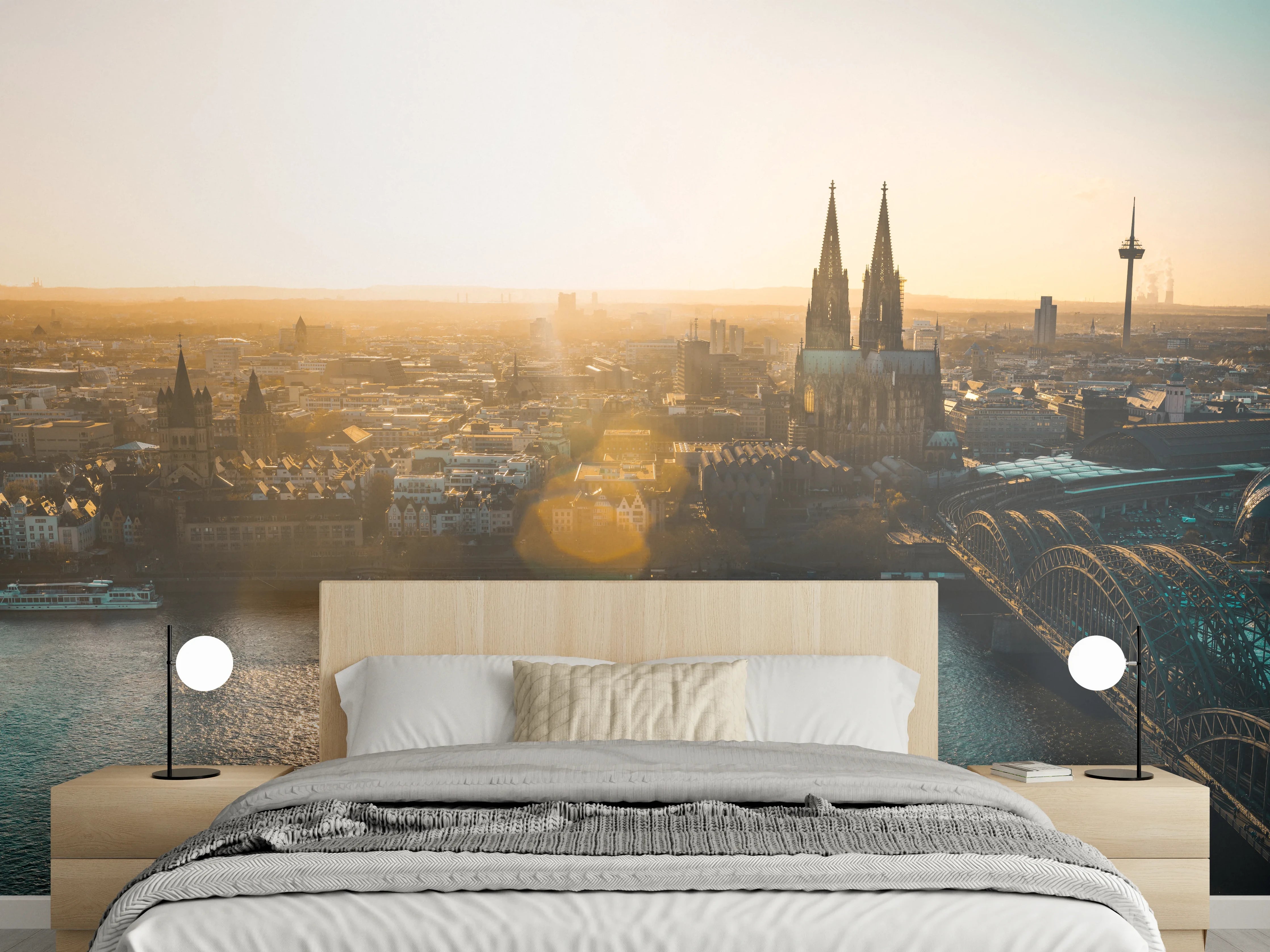 Wandverkleidung Schlafzimmer - Panoramablick auf Köln bei Sonnenaufgang