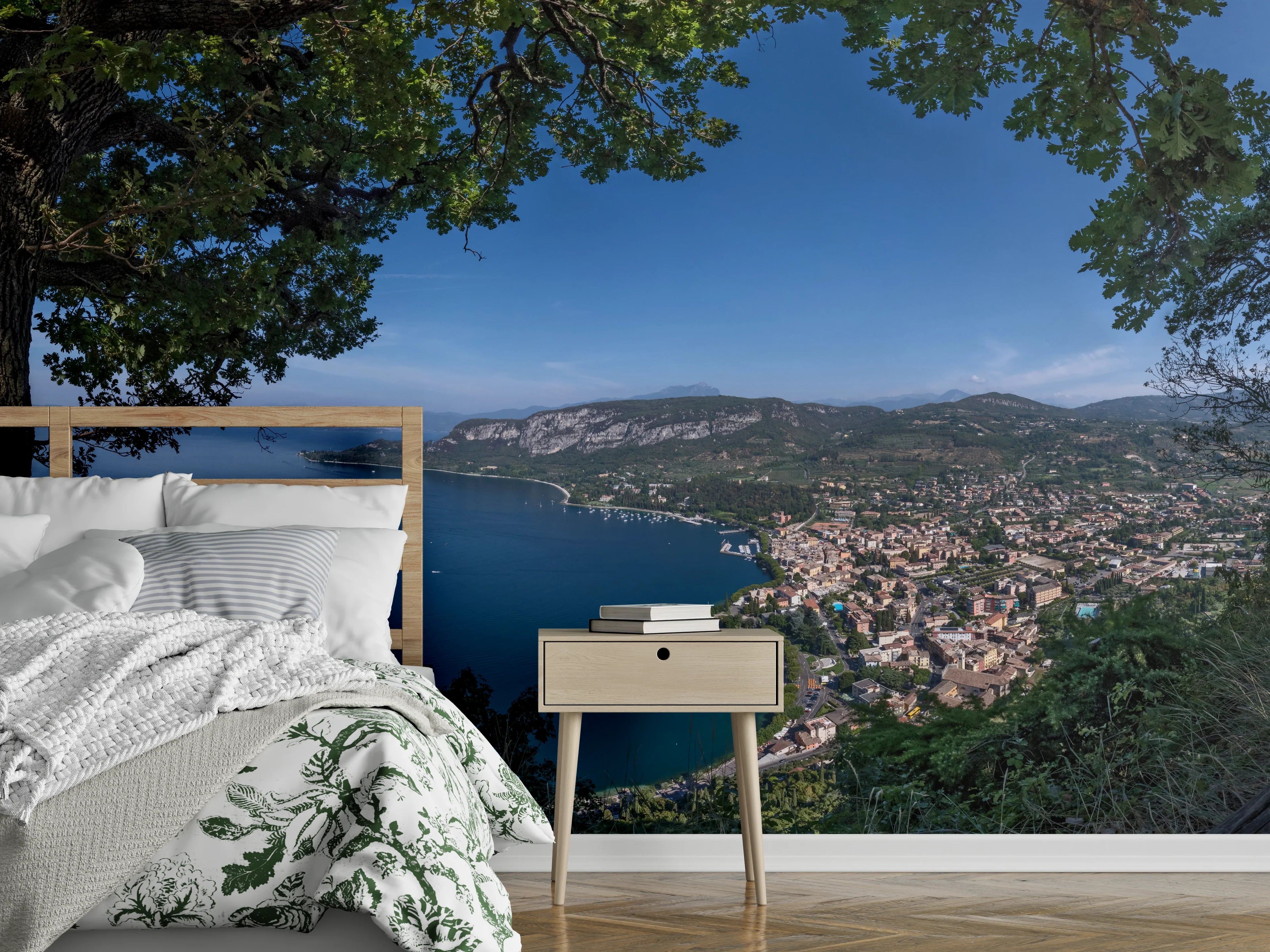Wandverkleidung Schlafzimmer - Panoramablick auf blauen See