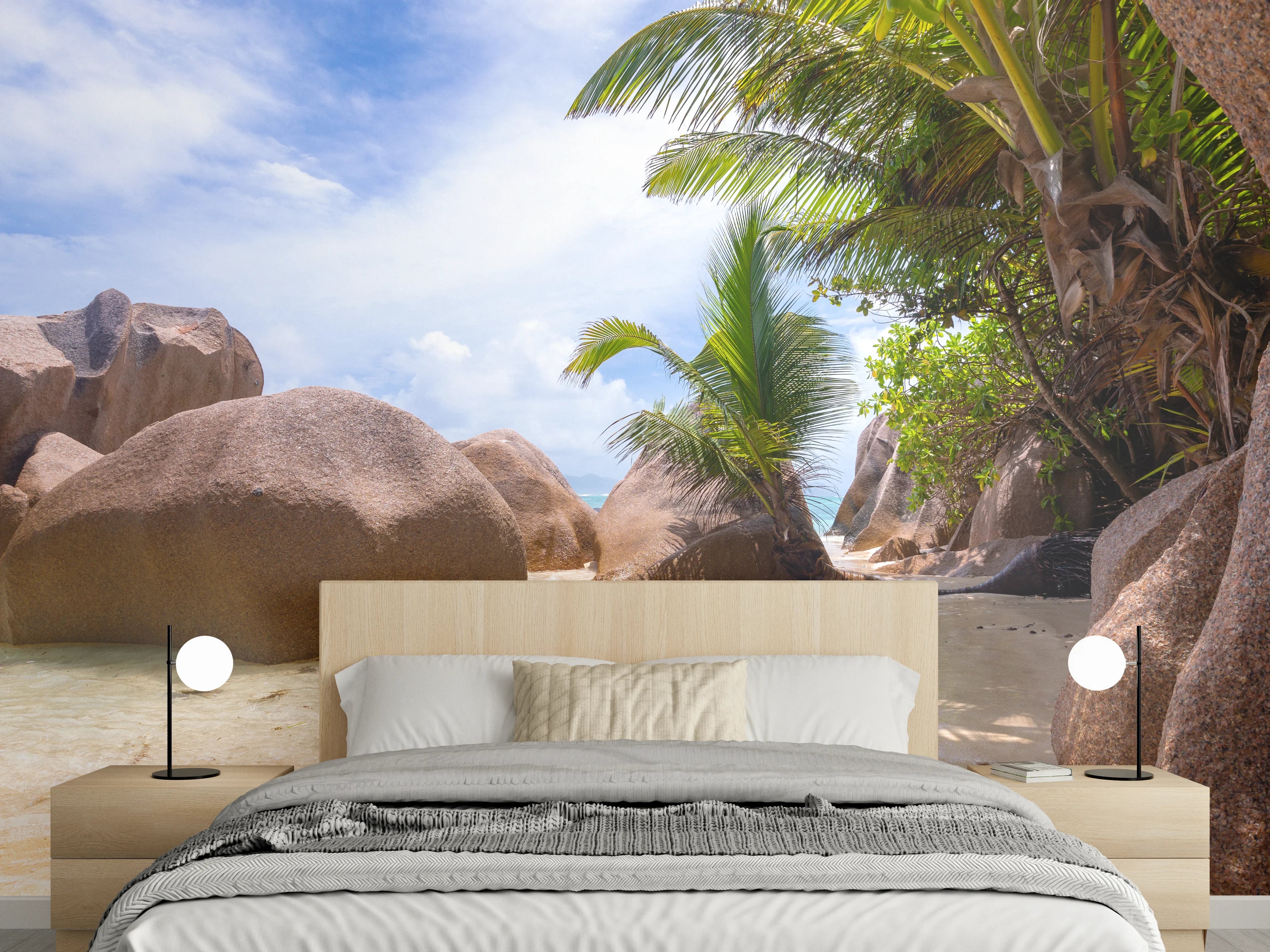 Wandverkleidung Schlafzimmer - Paradiesischer Palmenstrand mit Granitfelsen