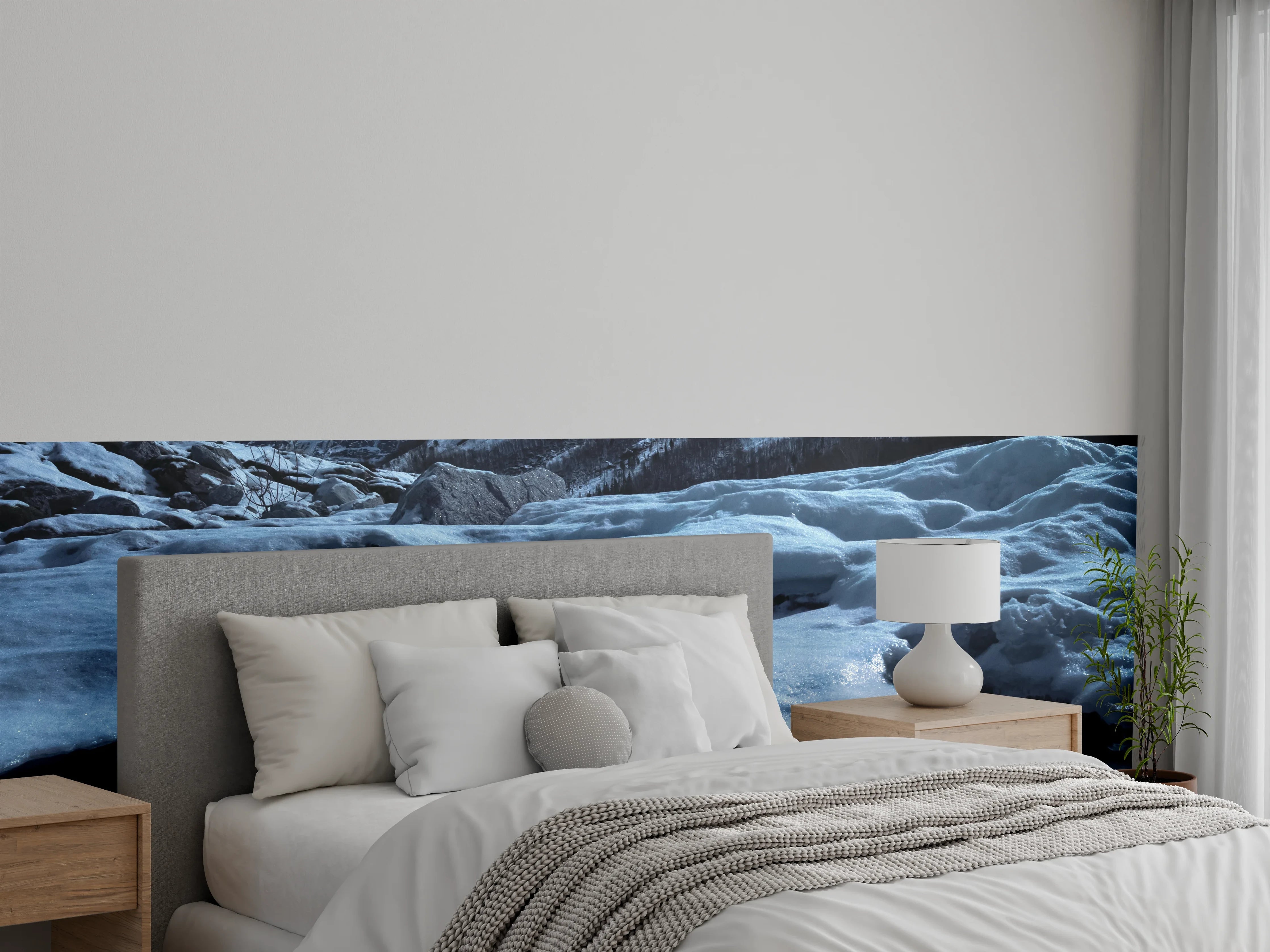 Wandverkleidung Schlafzimmer - Polarlichter über vereistem Berggipfel