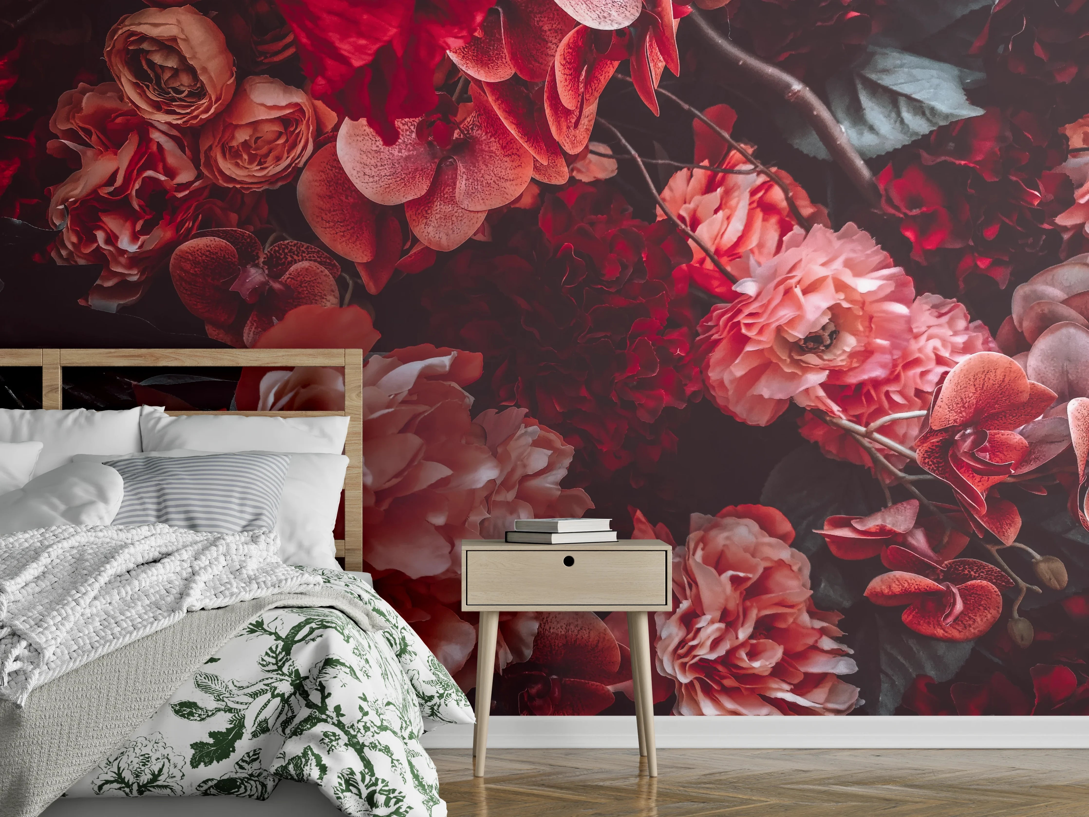 Wandverkleidung Schlafzimmer - Romantische Blumenpracht in Rosa & Rot