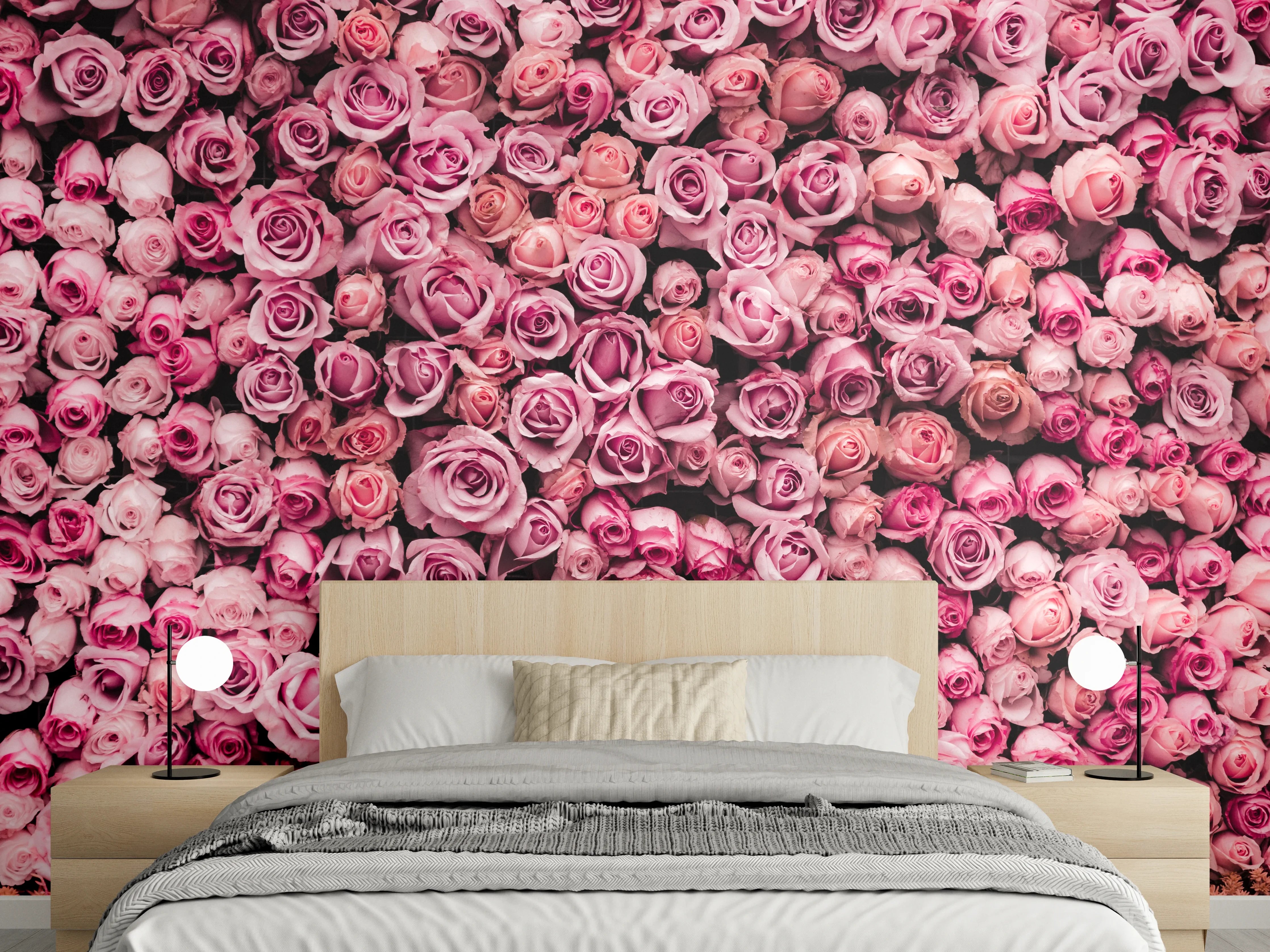Wandverkleidung Schlafzimmer - Rosarotes Rosenmeer als Wanddeko