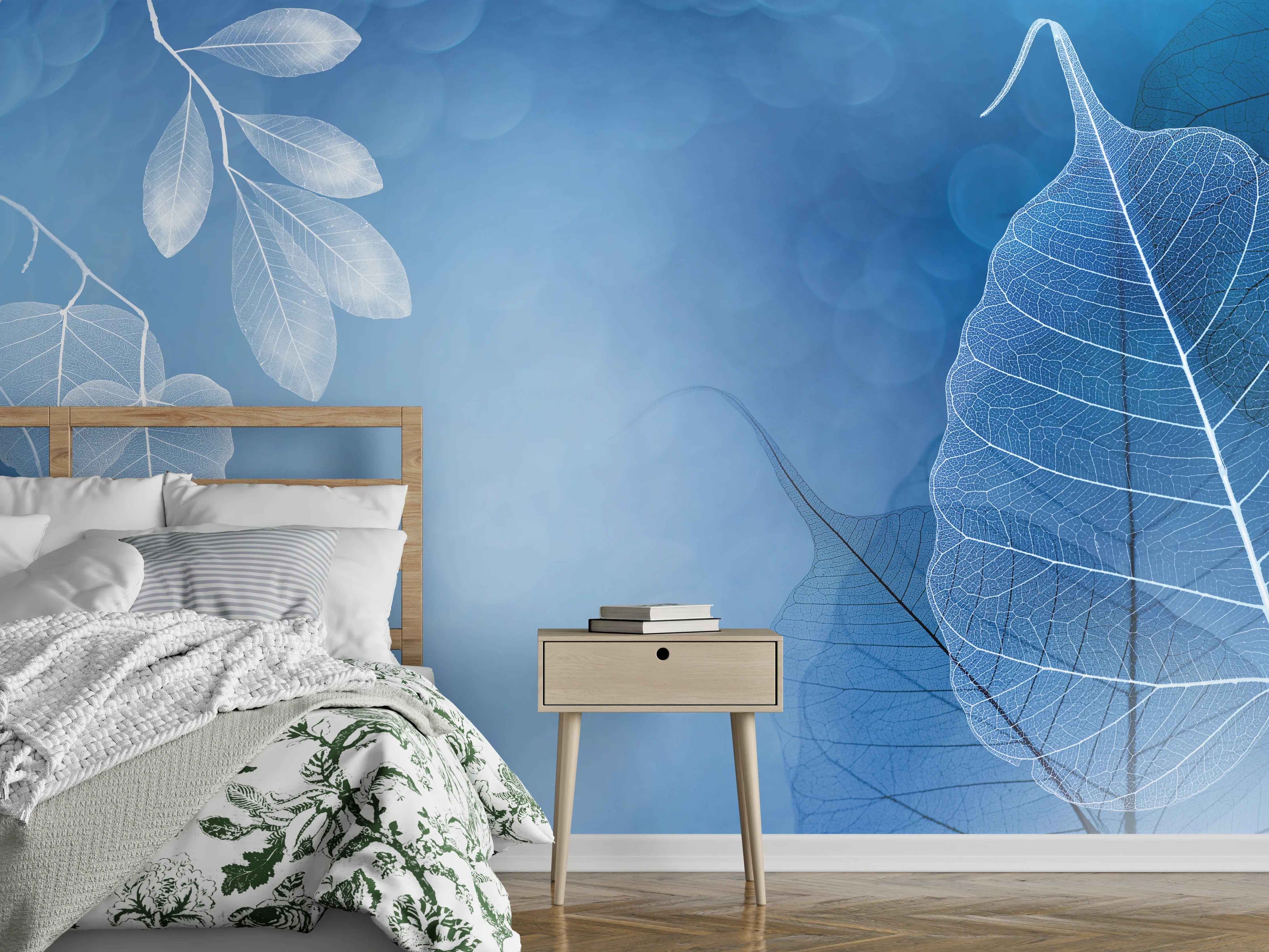 Wandverkleidung Schlafzimmer - Sanfte Blätter in Blau und Weiß