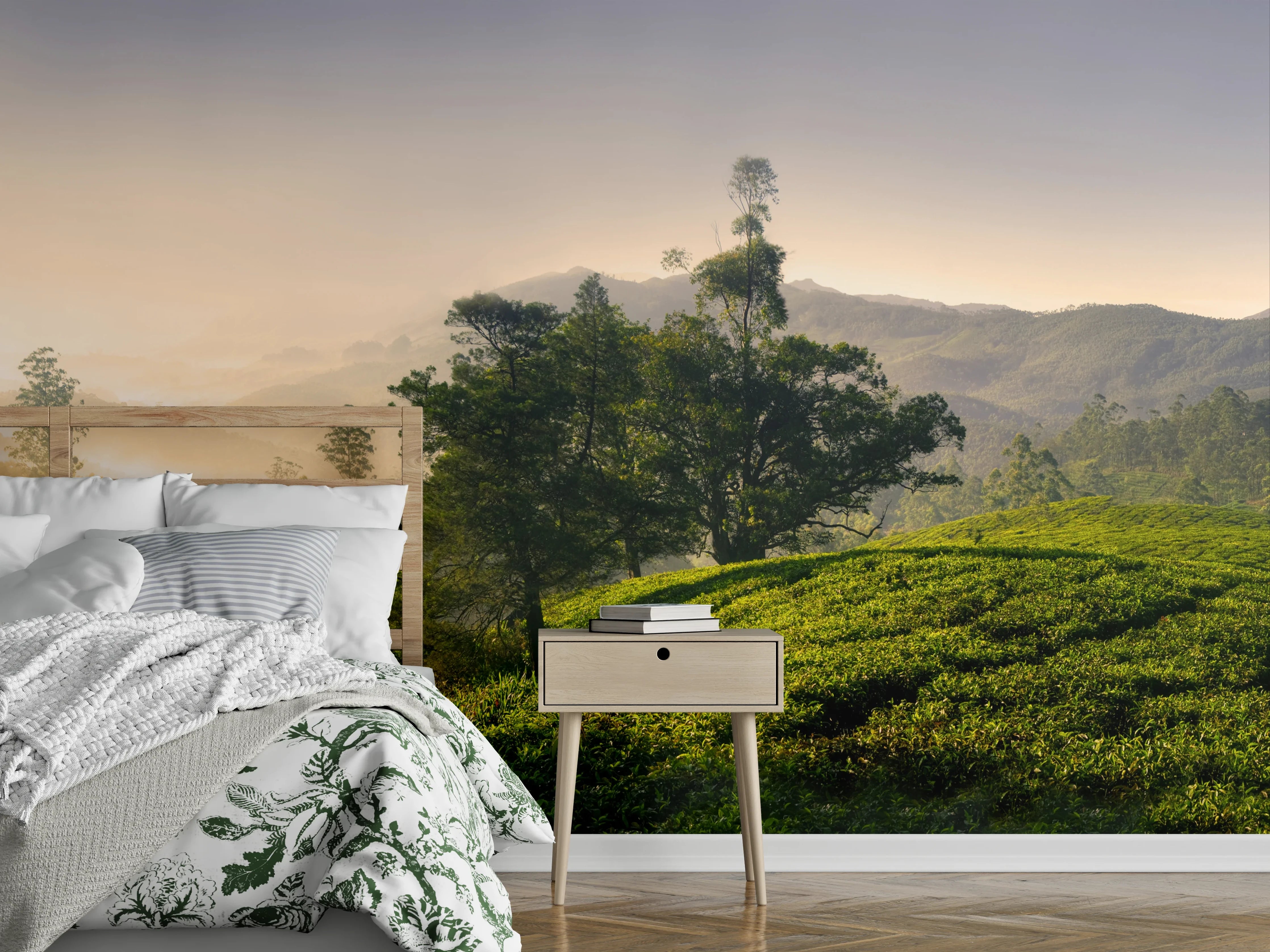 Wandverkleidung Schlafzimmer - Sanftes Morgenlicht in grüner Landschaft