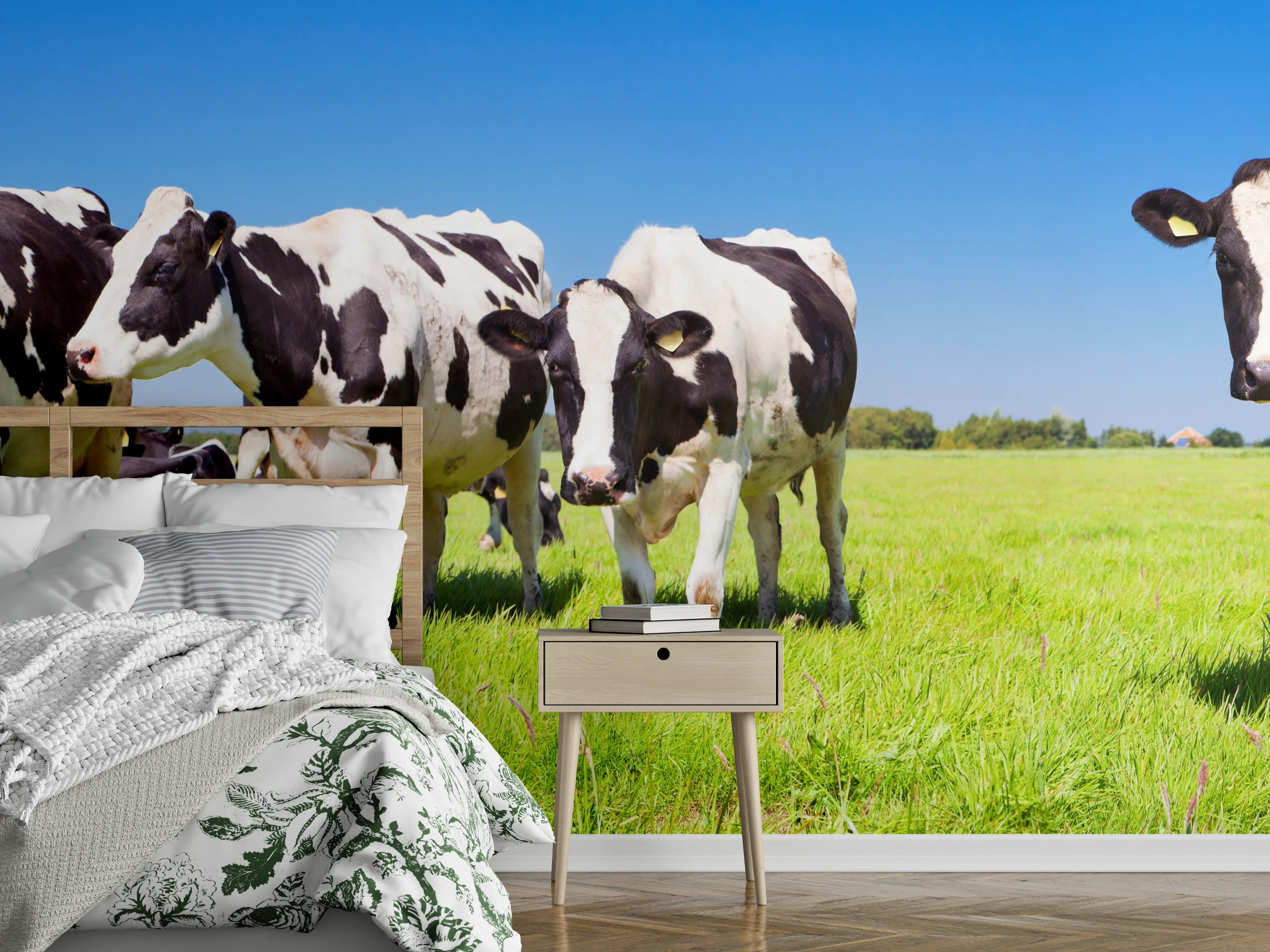 Wandverkleidung Schlafzimmer - Schwarz-Weiß-Kühe auf grüner Weide