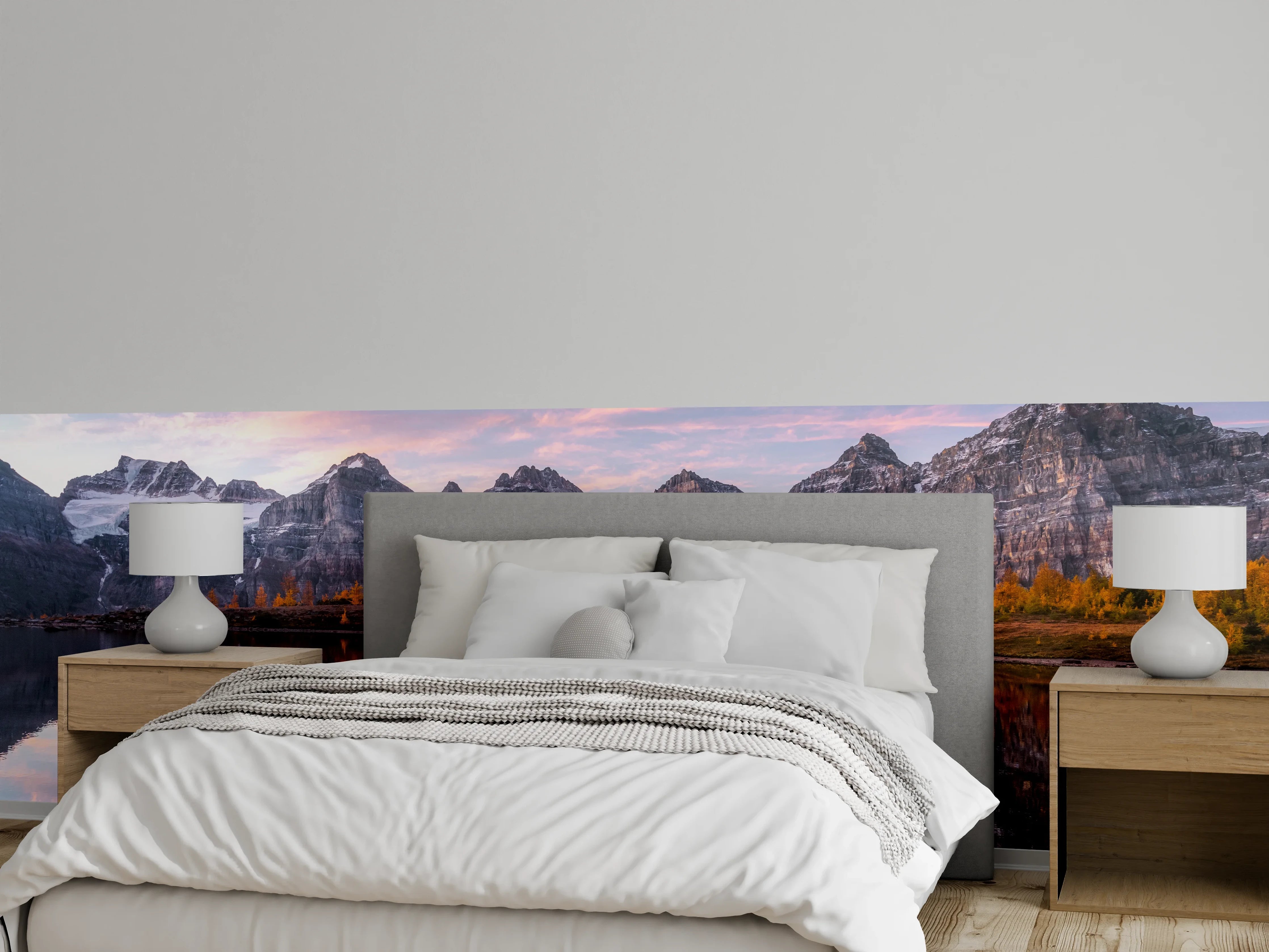 Wandverkleidung Schlafzimmer - Silbergraue Abendruhe am Alpengewässer